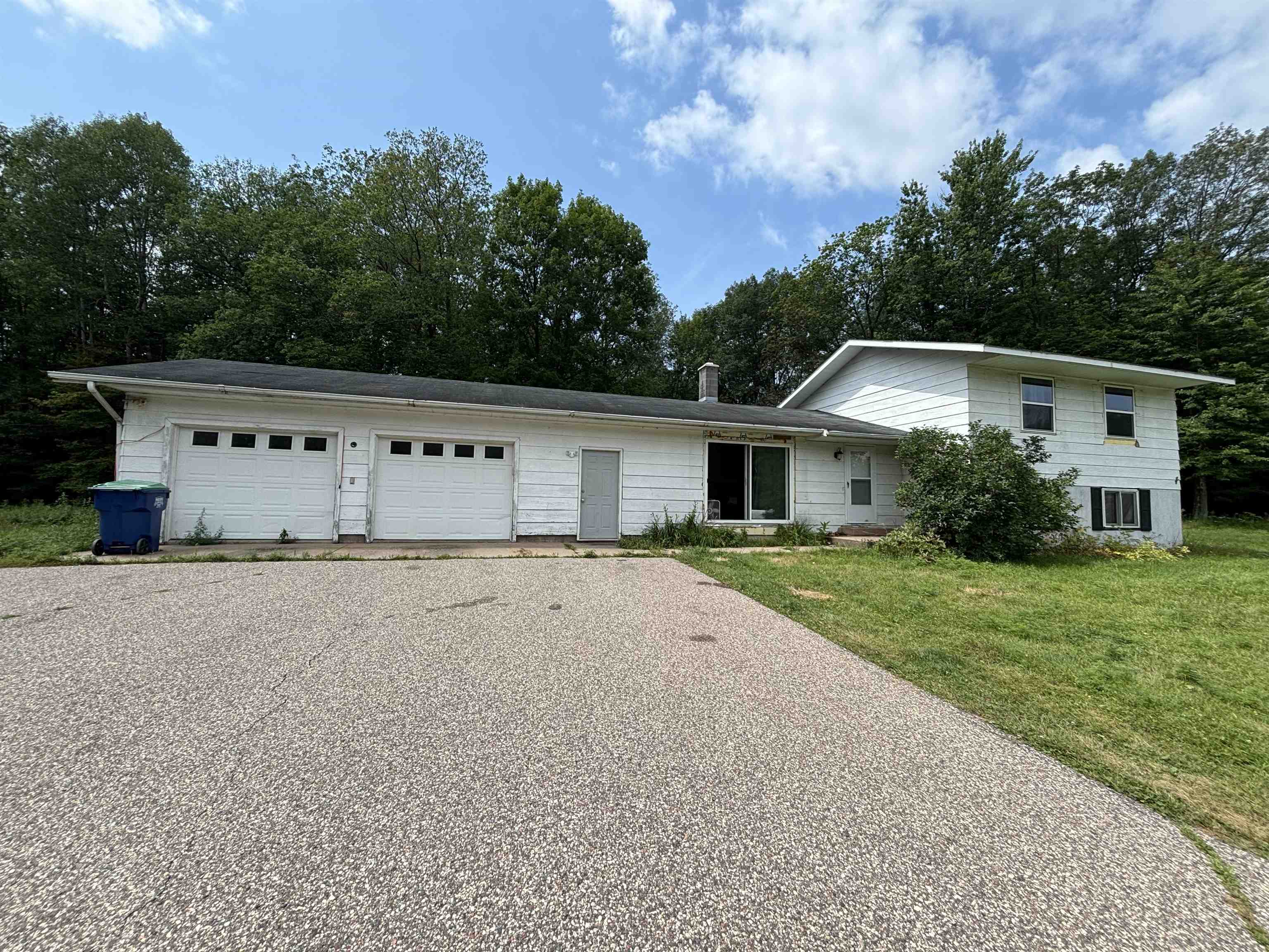 208006 County Road J Property Photo
