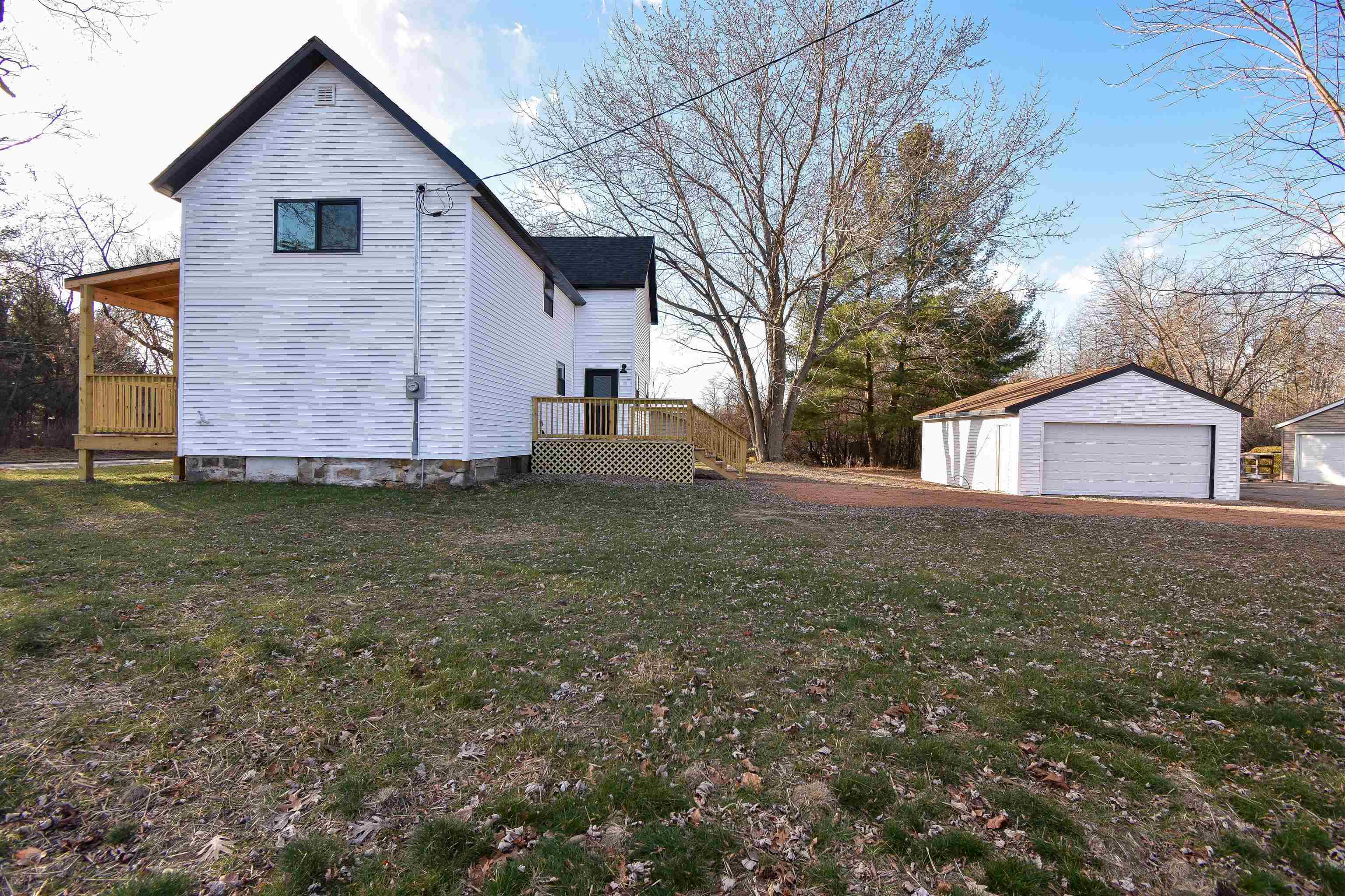2110 Chase Street Property Photo