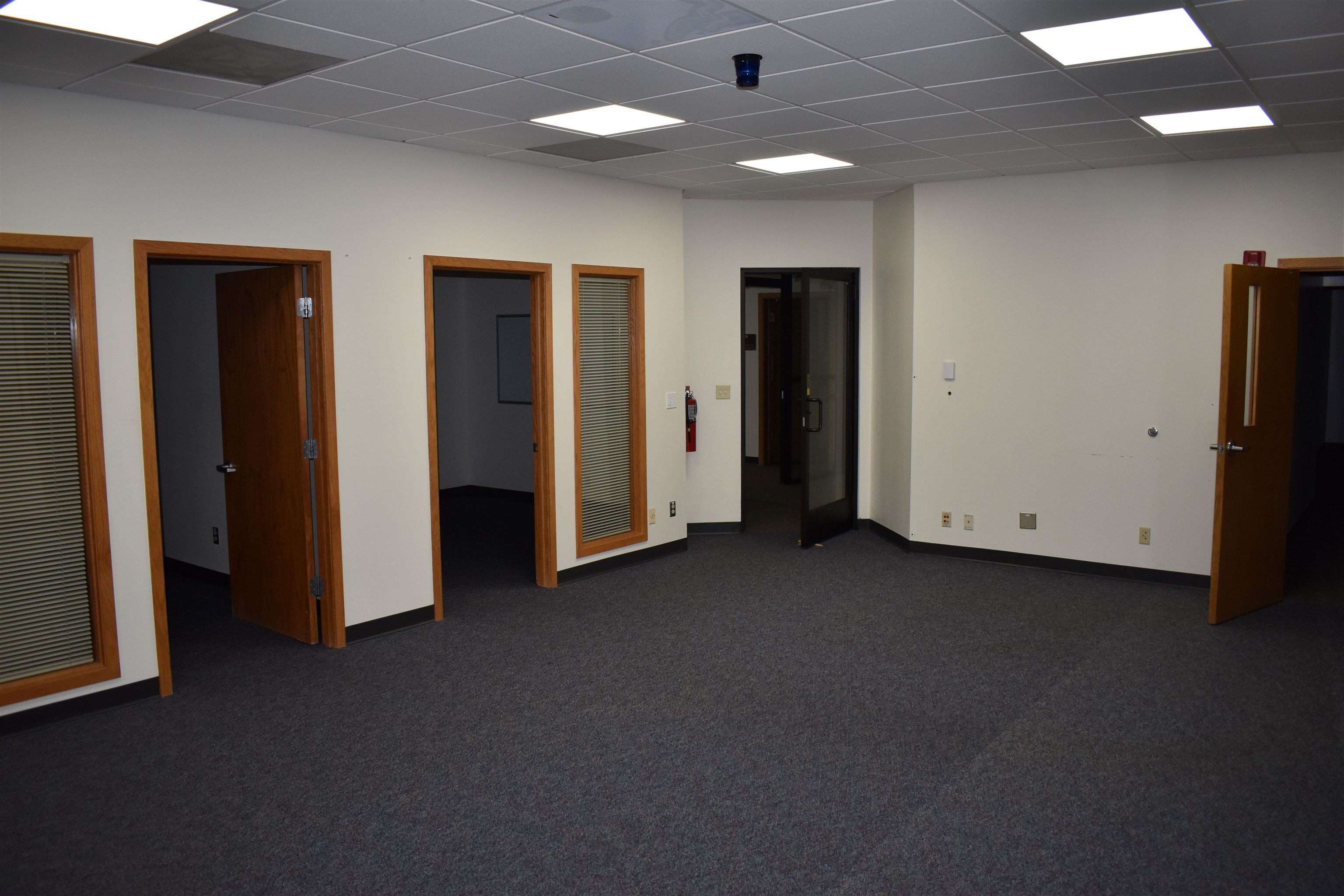 1025 Clark Street Property Photo 4