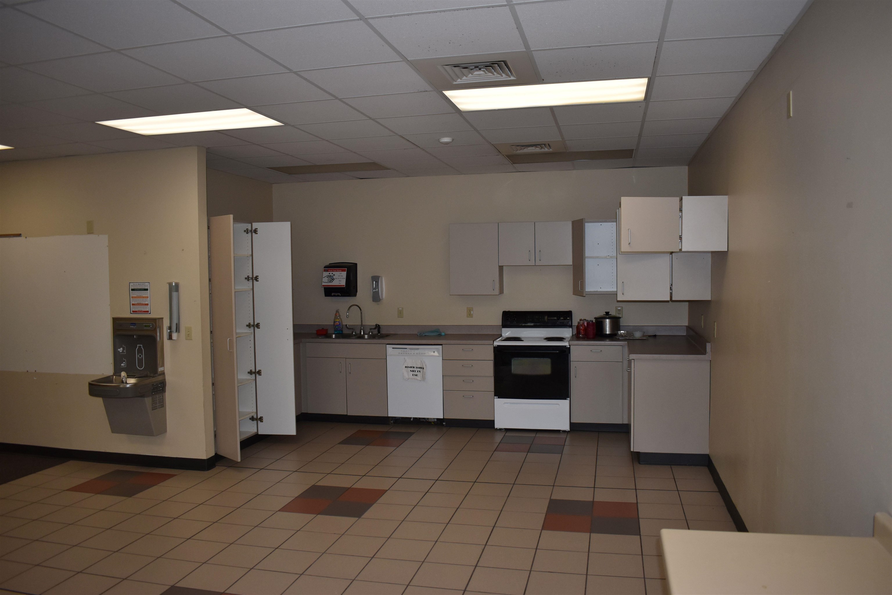 1025 Clark Street Property Photo 7