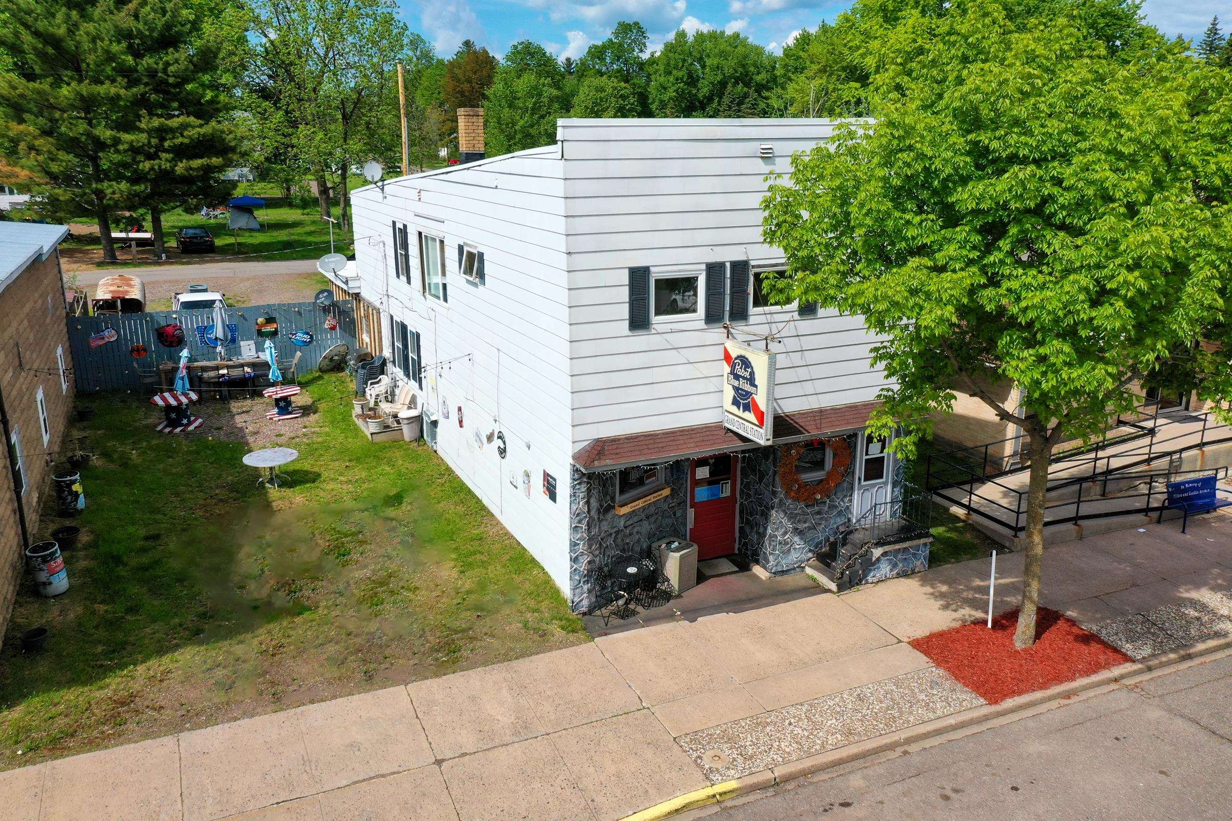 185 E Main Street Property Photo 1