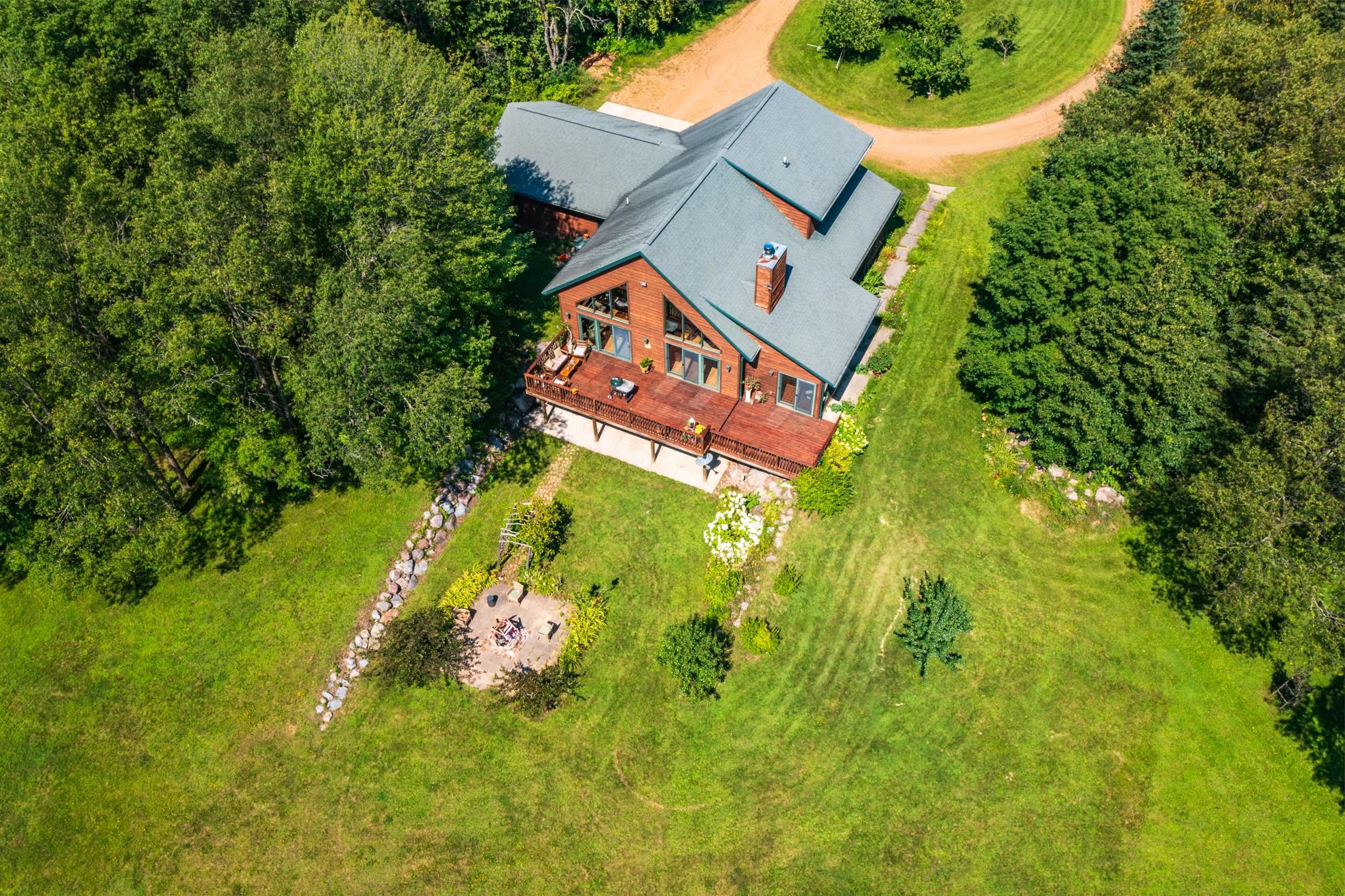 W15721 Marten Road Property Photo 1