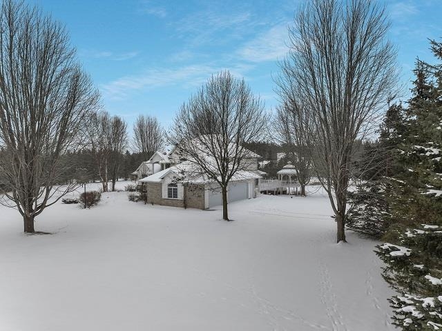 W8265 Pine View Court Property Photo 8