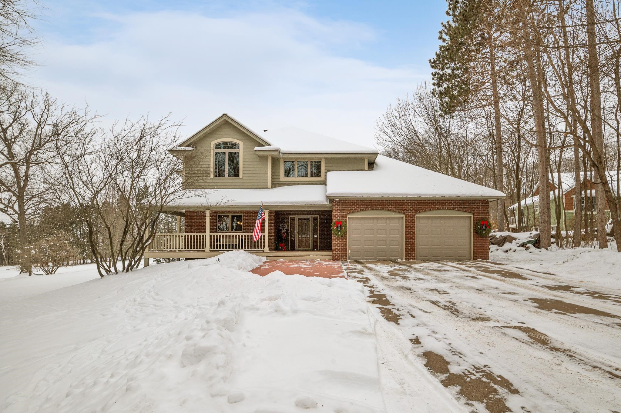 Greenwood Hills Real Estate Listings Main Image