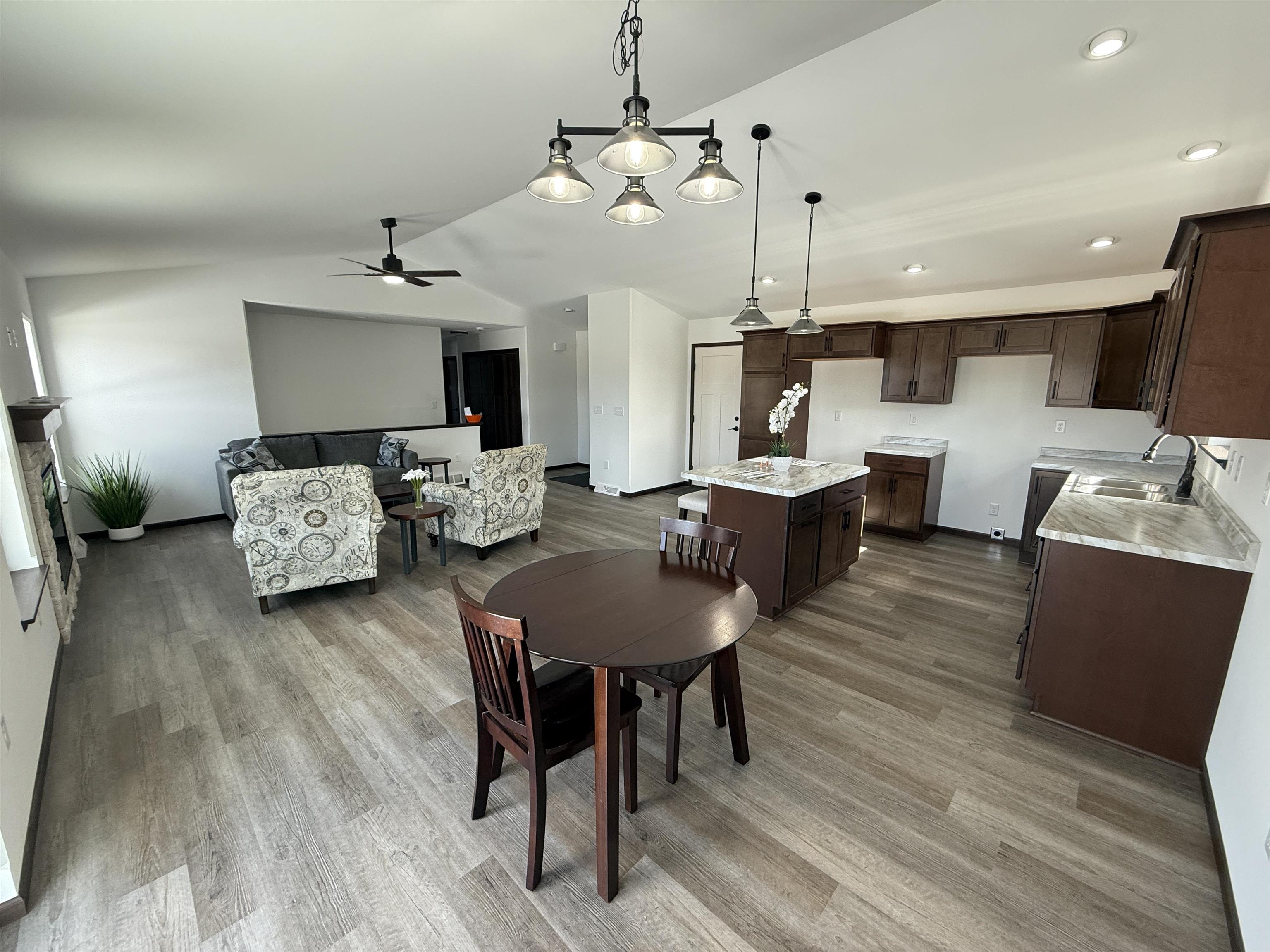 764 Red Sunset Court Property Photo 3
