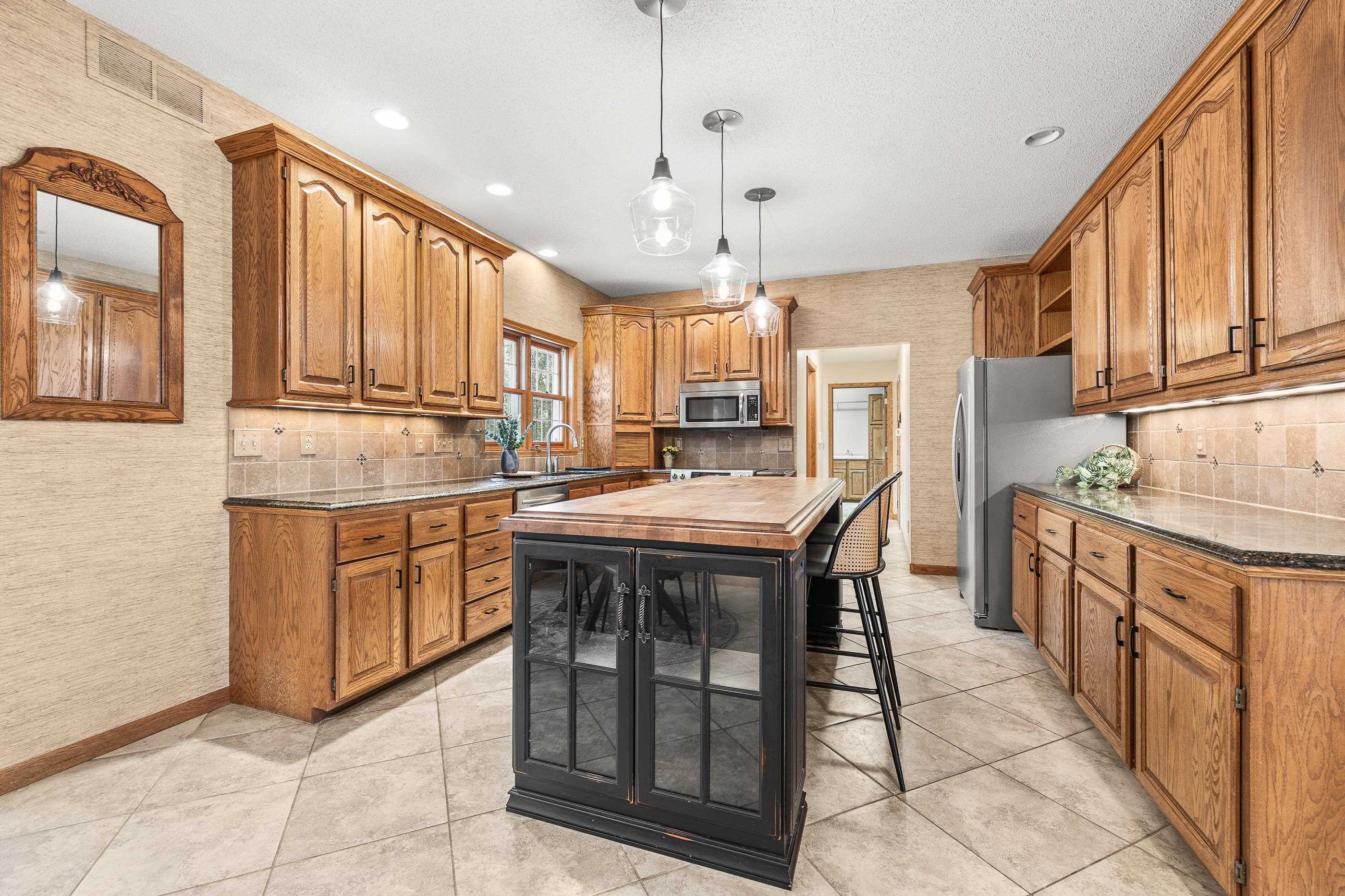 2241 Shadowview Circle Property Photo 18