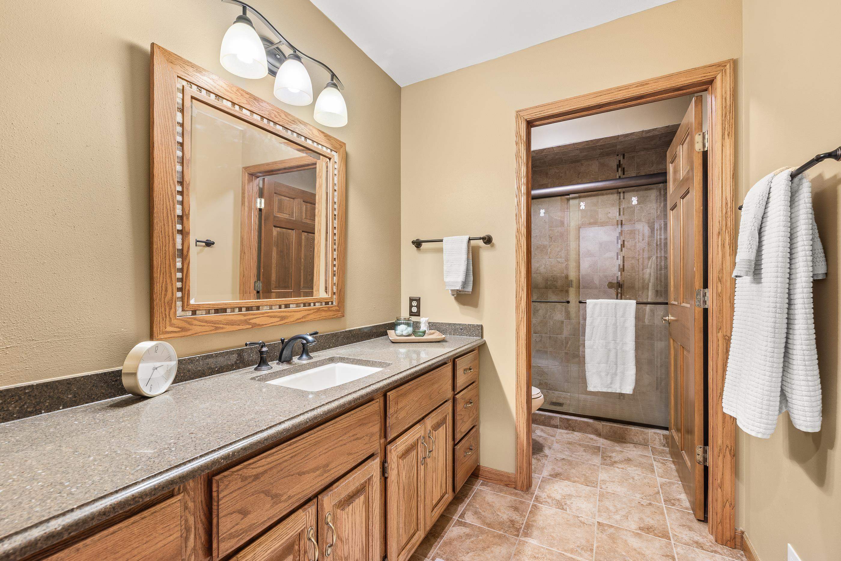 2241 Shadowview Circle Property Photo 35