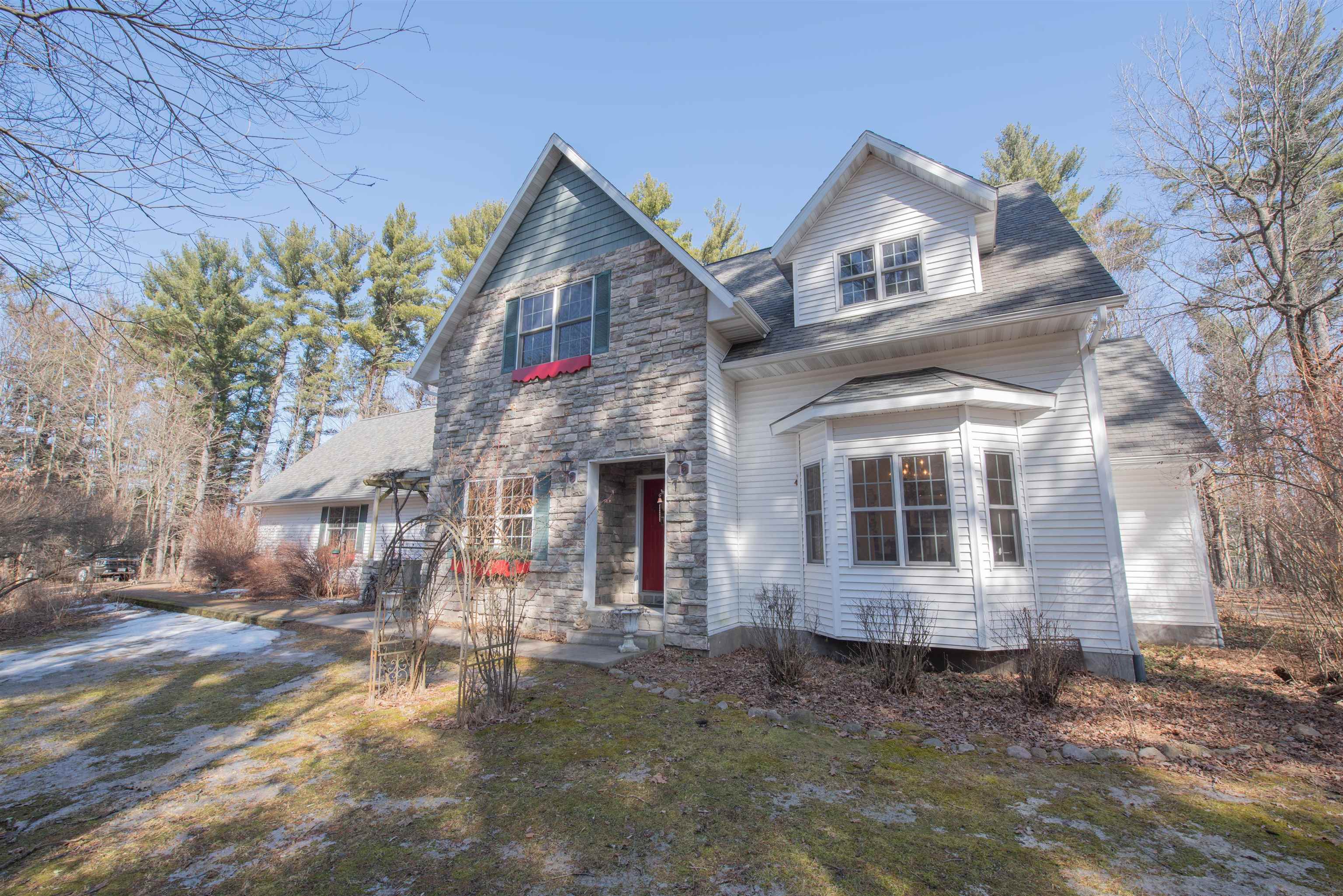 10456 Trout Creek Road Property Photo 1