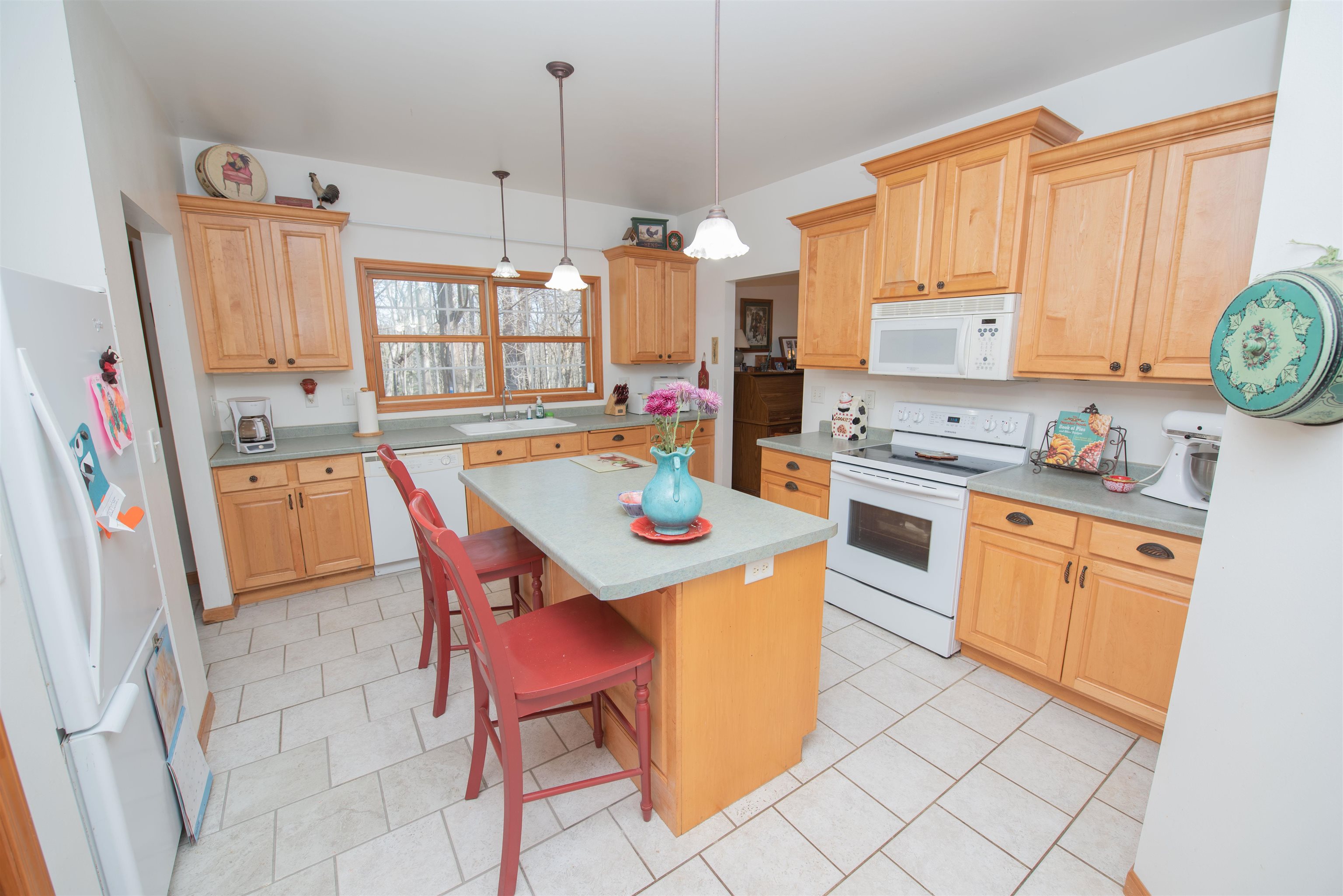 10456 Trout Creek Road Property Photo 2