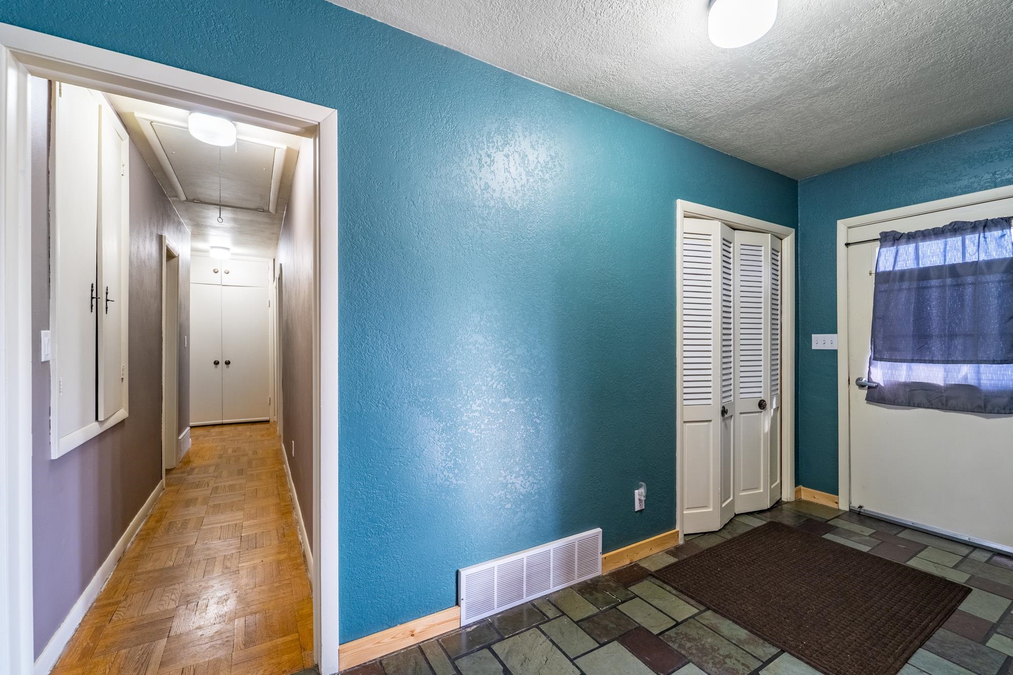 221 Leila Street Property Photo 5