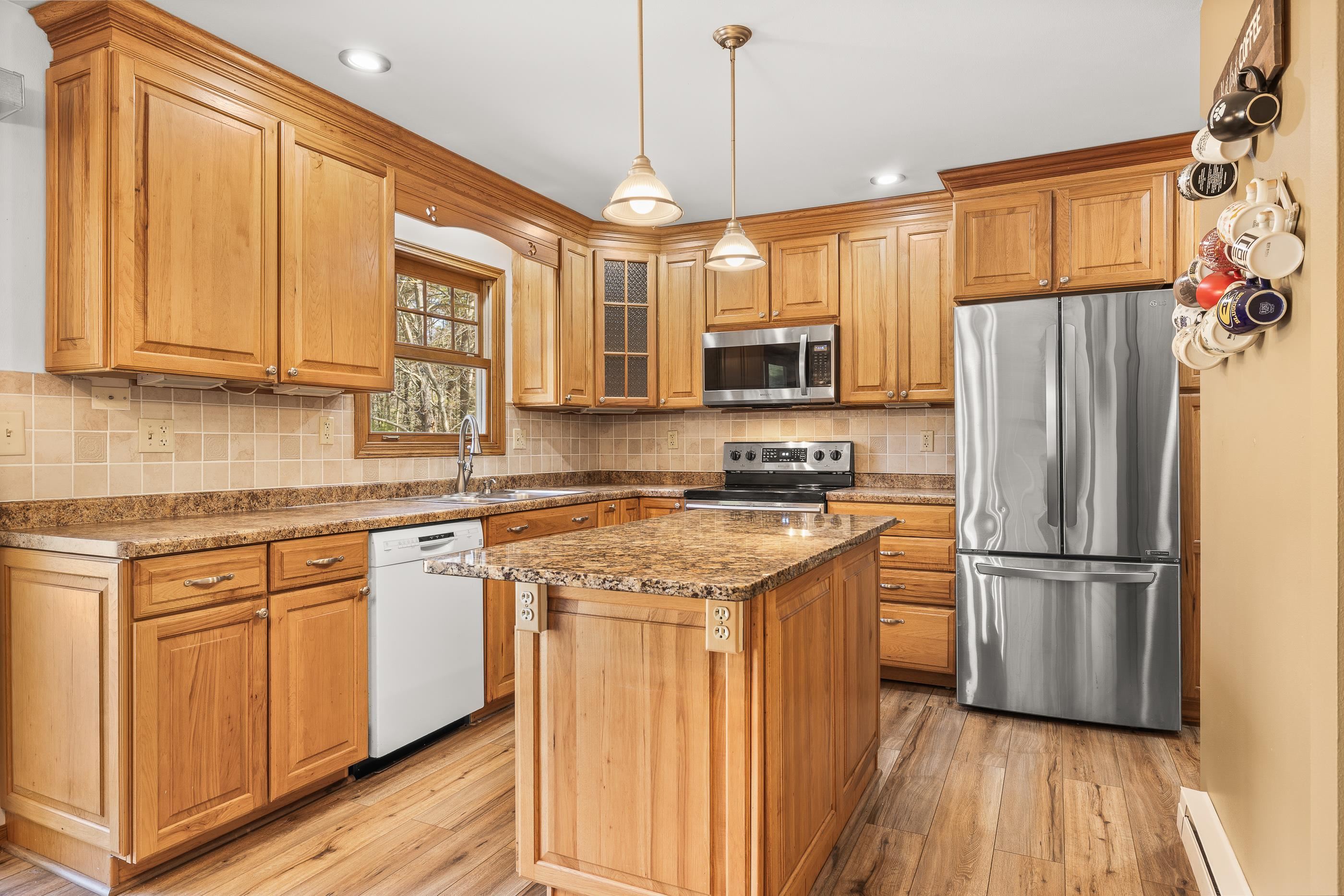 8121 County Road W Property Photo 13