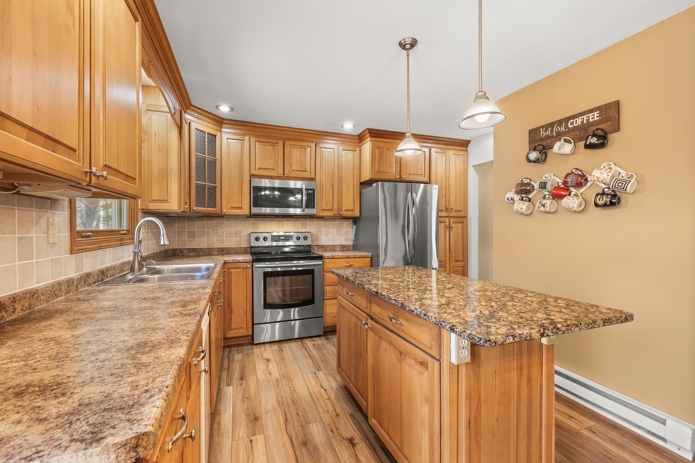 8121 County Road W Property Photo 14