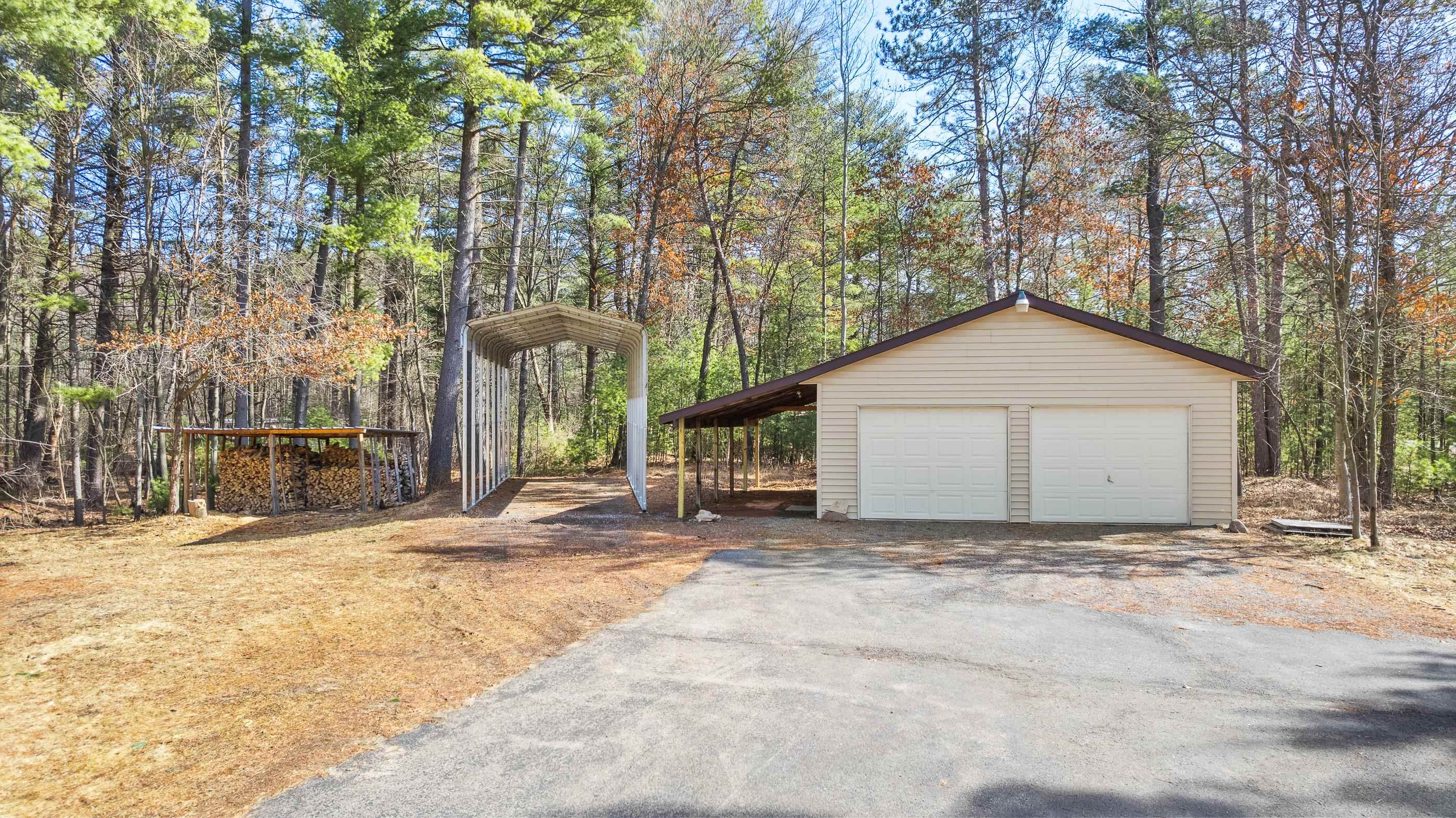 8121 County Road W Property Photo 42