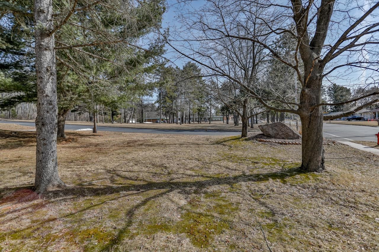 420 E Military Road Property Photo 3