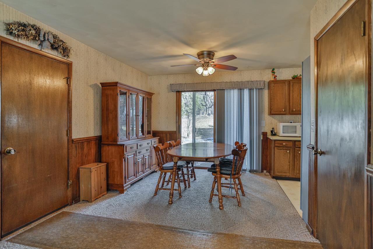 420 E Military Road Property Photo 13
