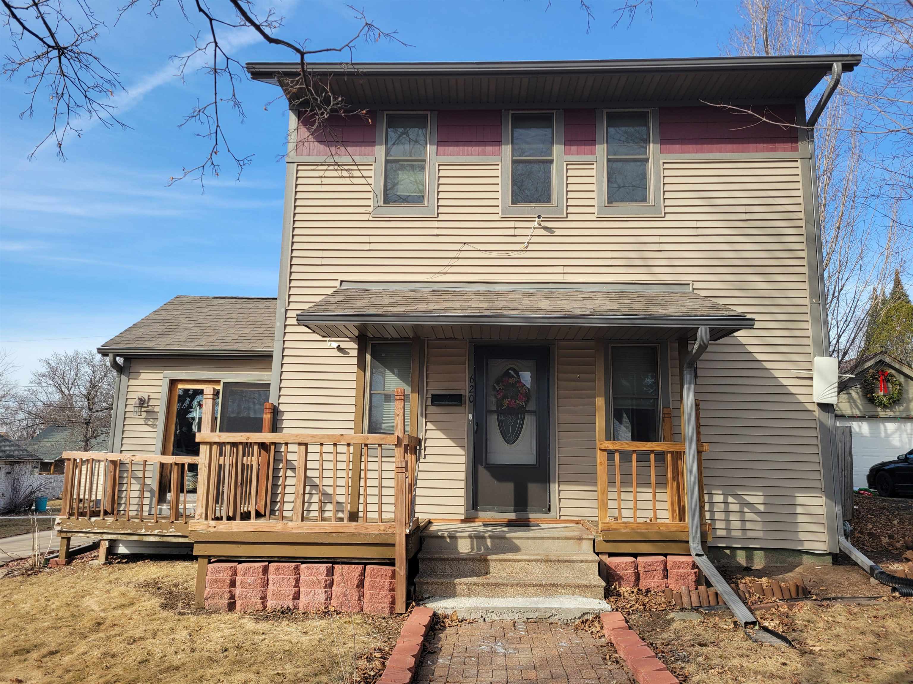 620 Augusta Avenue Property Photo