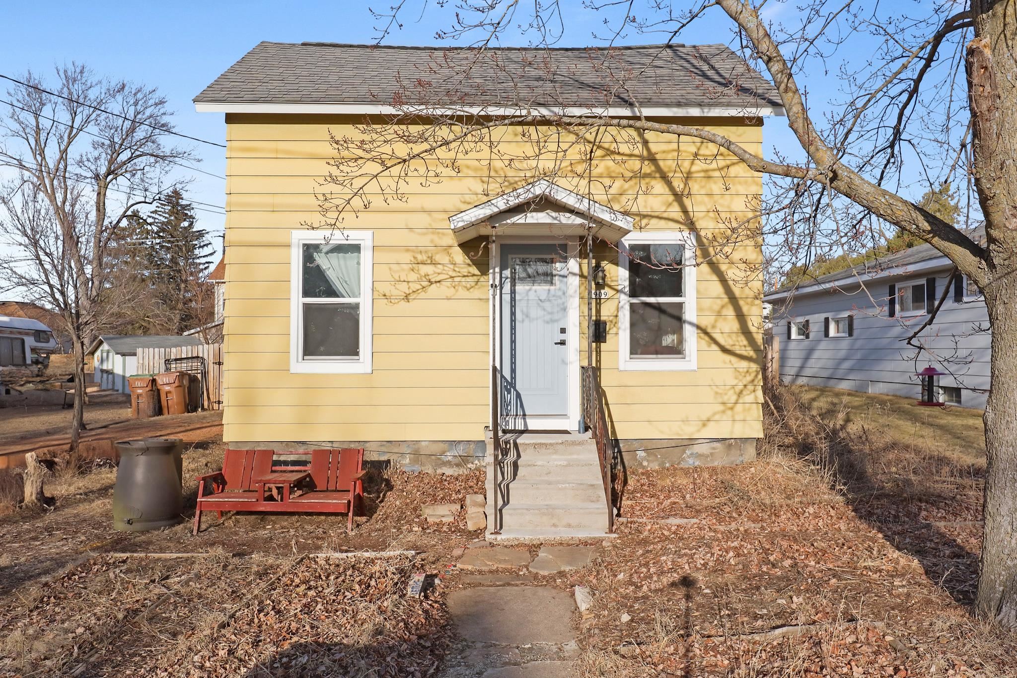1909 Prairie Street Property Photo 1
