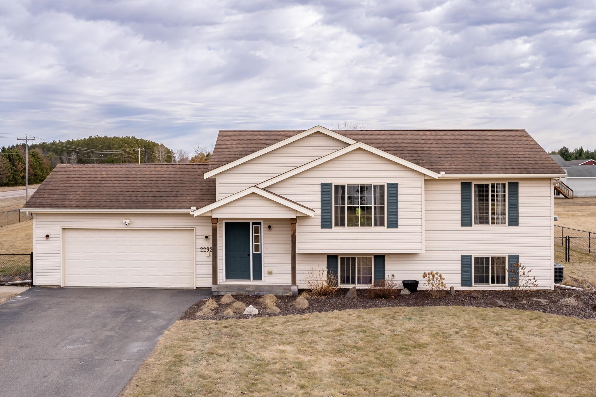 2292 Crystal View Drive Property Photo 1