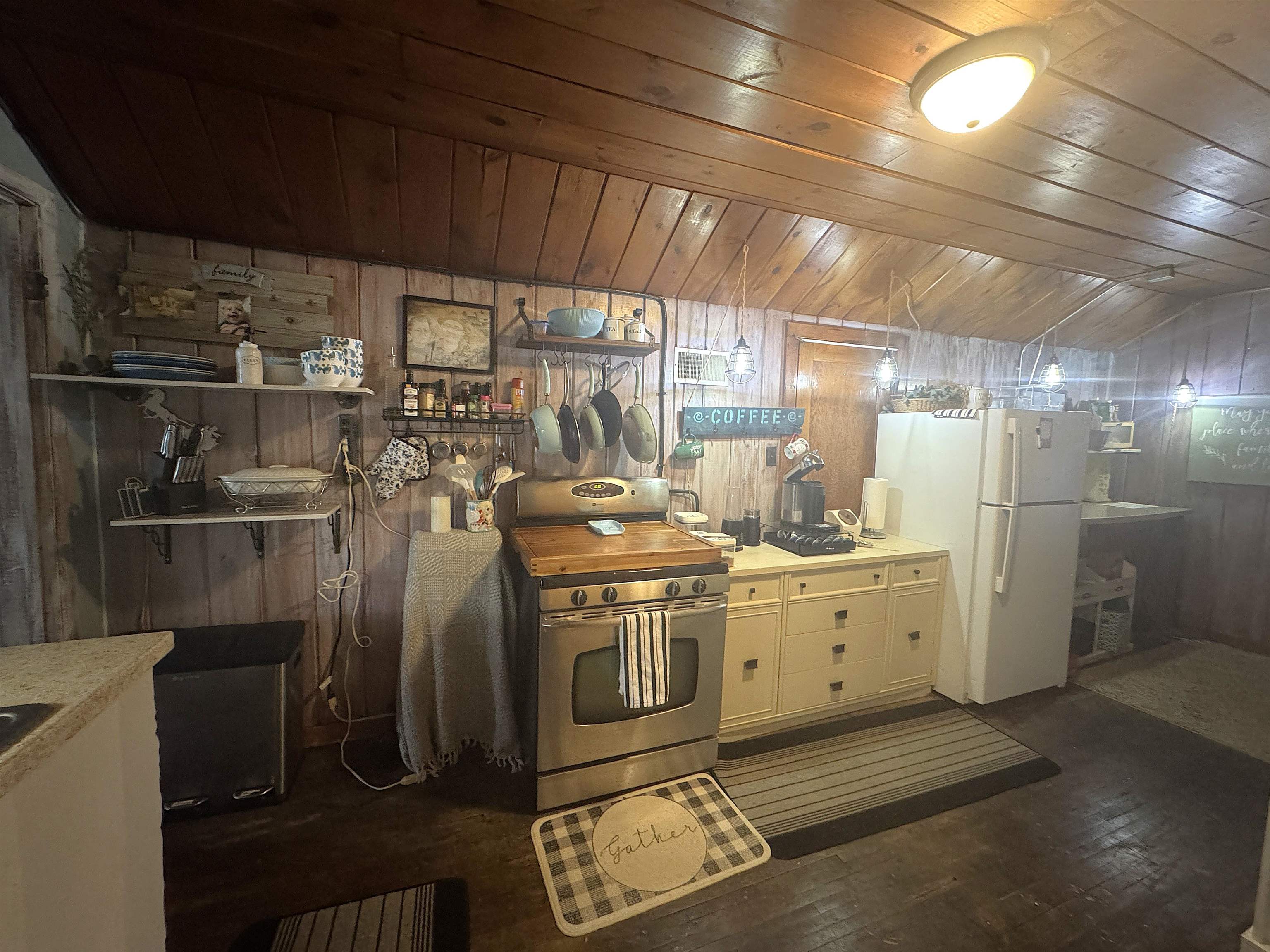 1315 Forrest Avenue Property Photo 19