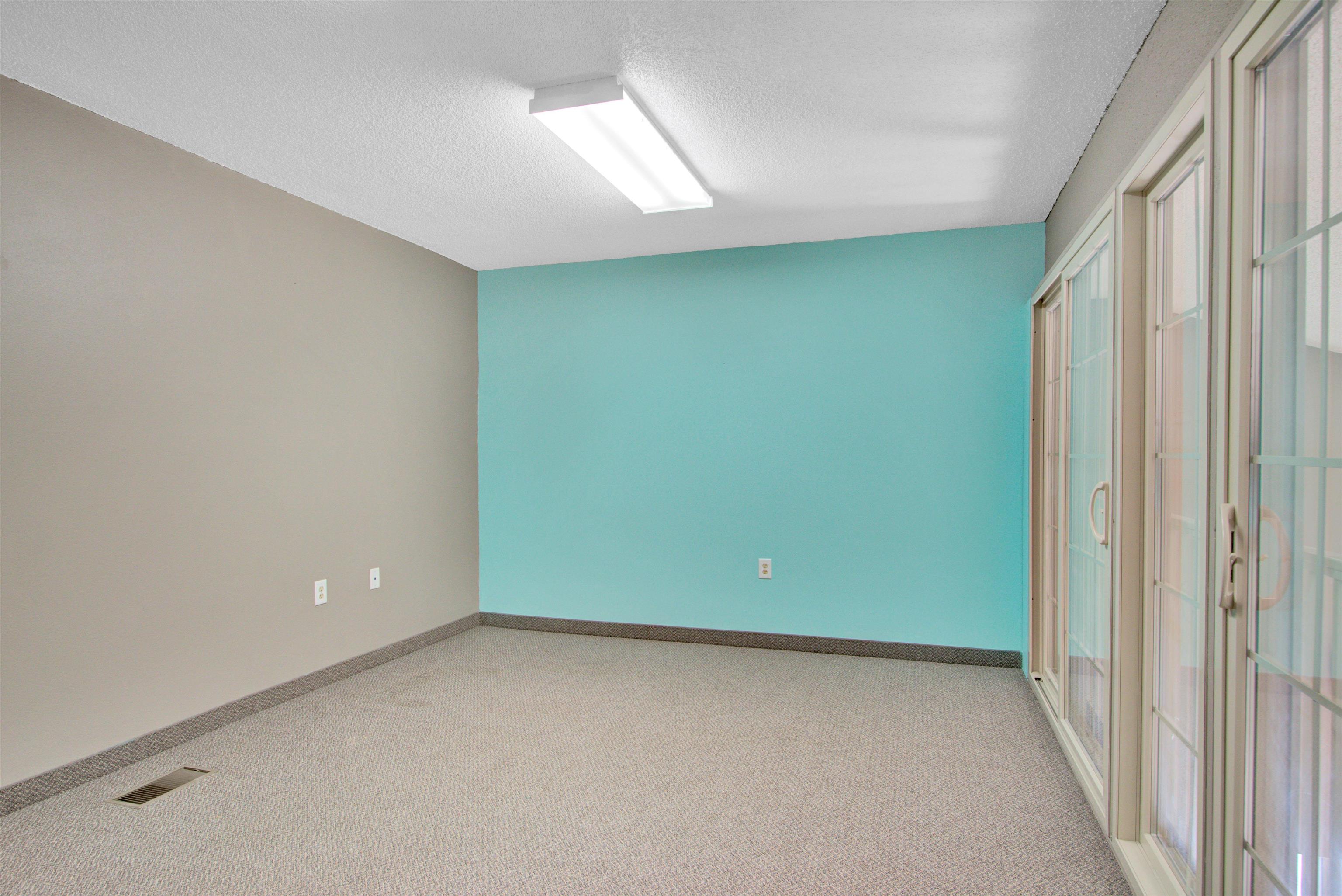 2001 S Central Avenue Property Photo 21