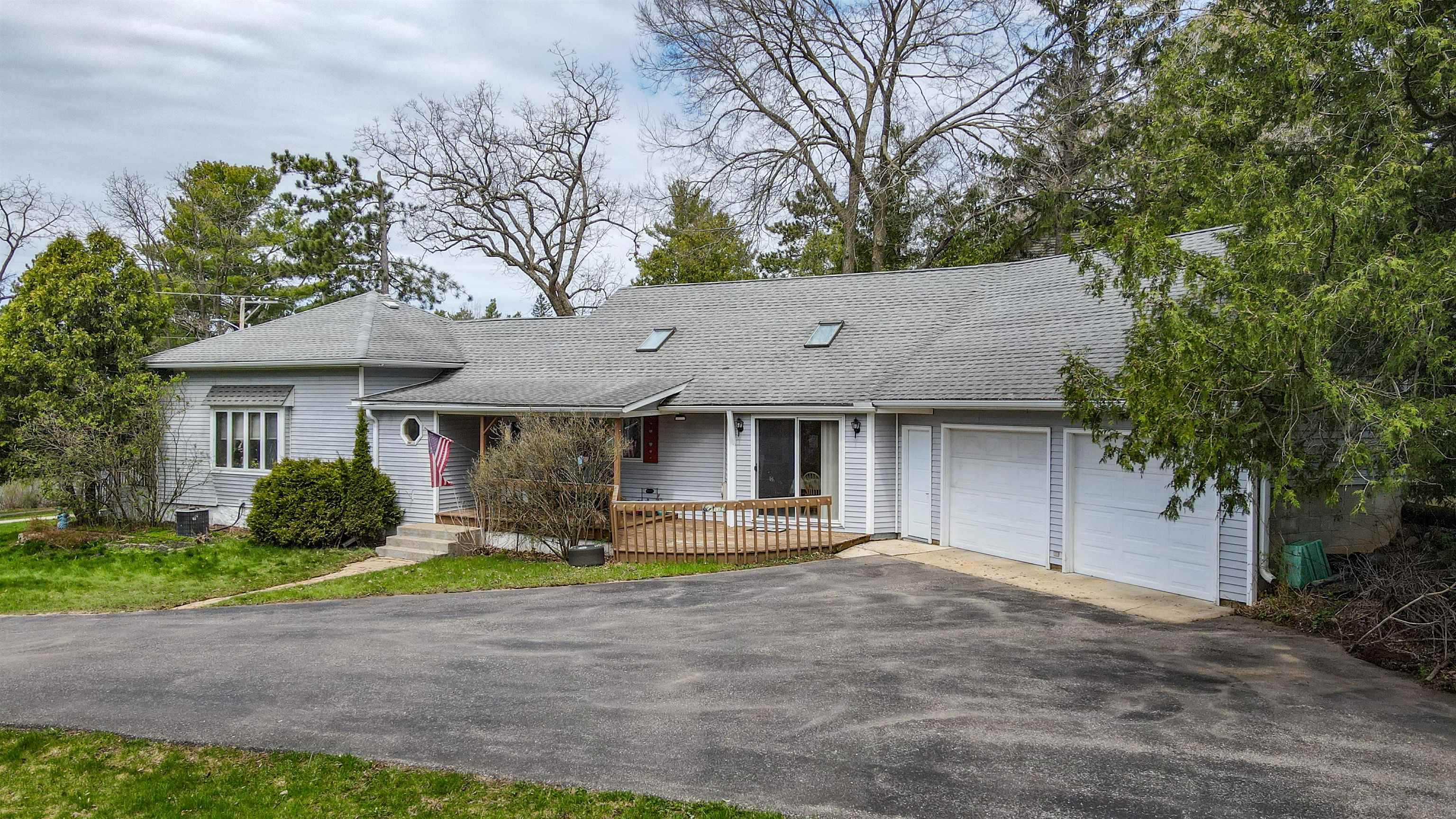 298 Pond Street Property Photo 1