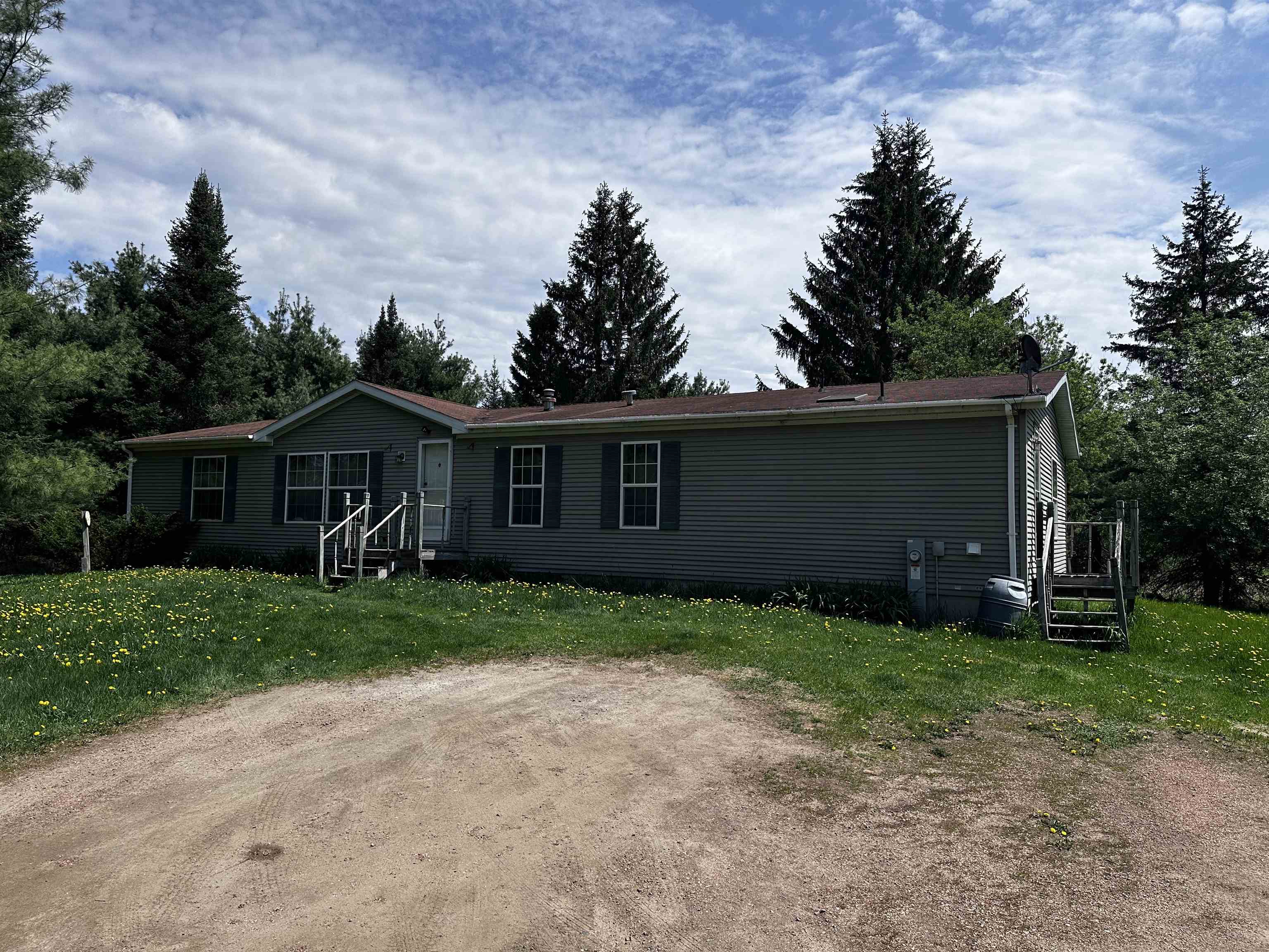7962 N State Highway 45 Property Photo 1