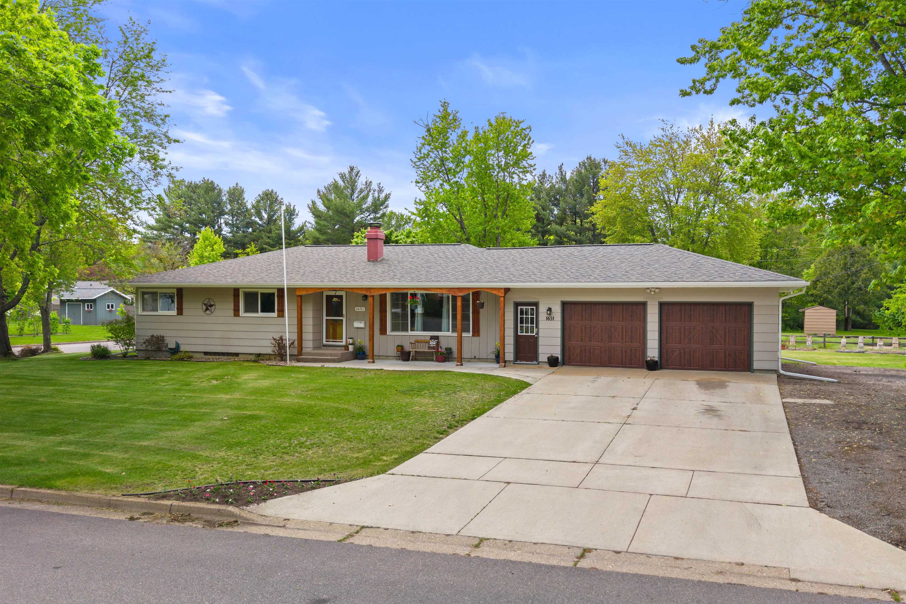 1651 4th Street Property Photo 1