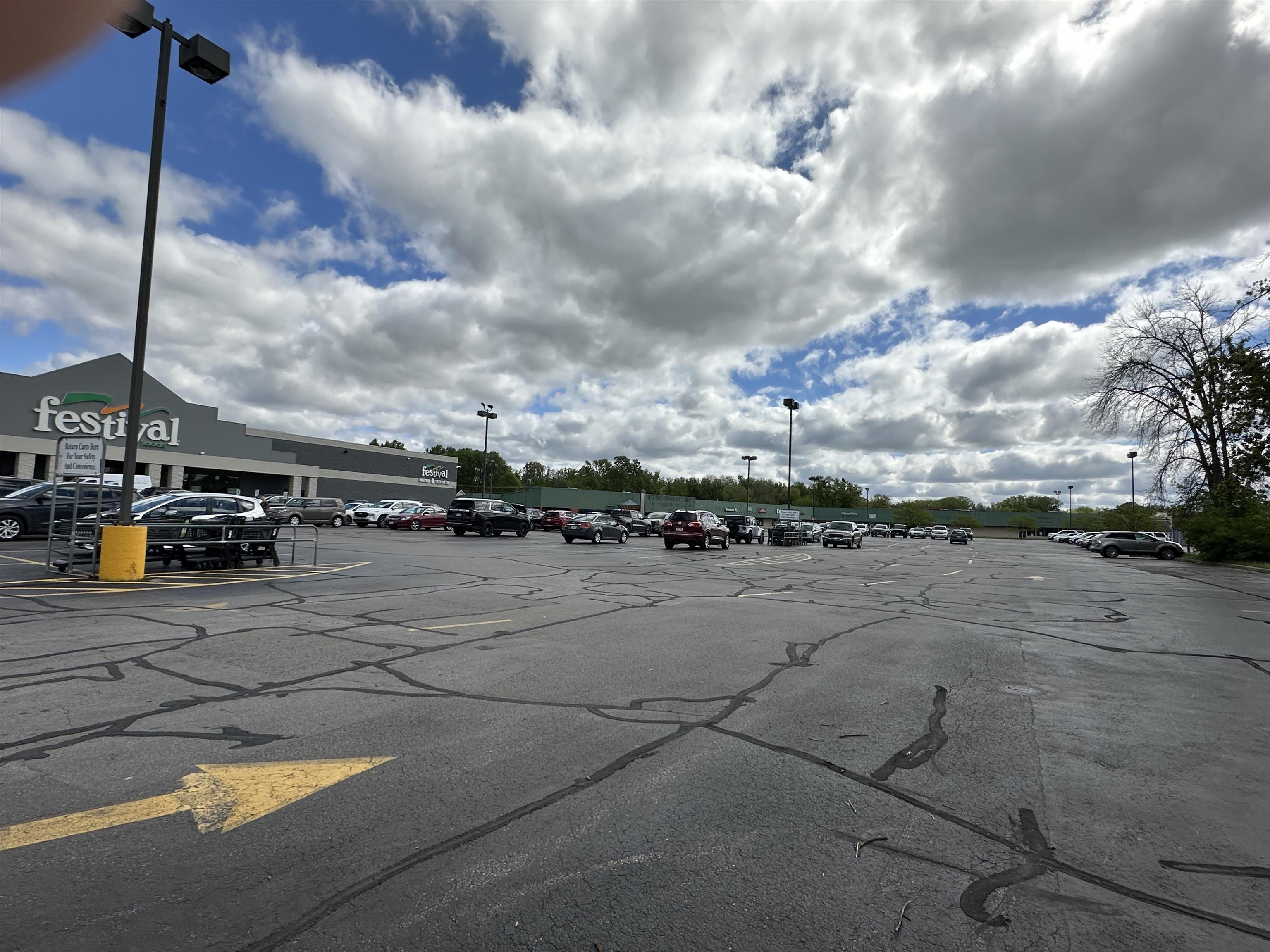 300 Wolf River Plaza Property Photo 2