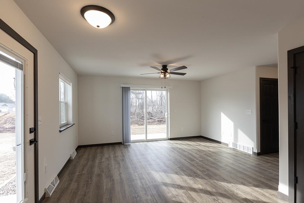 910-920 Green Pastures Trail Property Photo 10