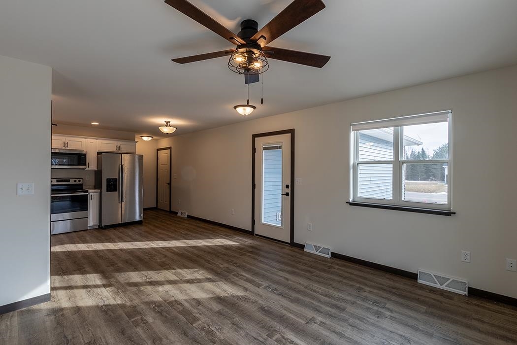 910-920 Green Pastures Trail Property Photo 12