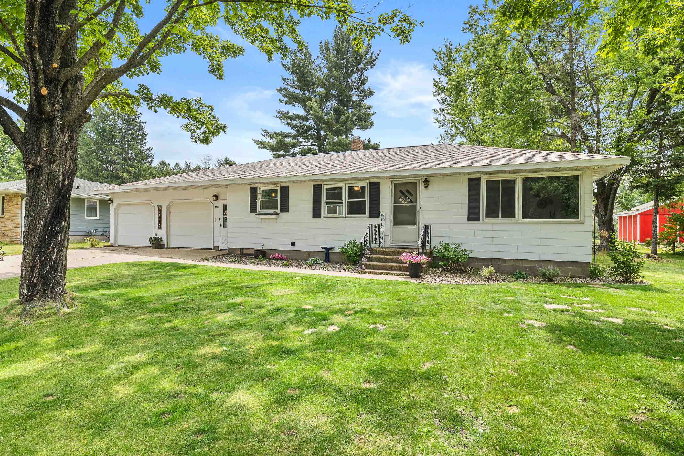 551 Market Avenue Property Photo 1