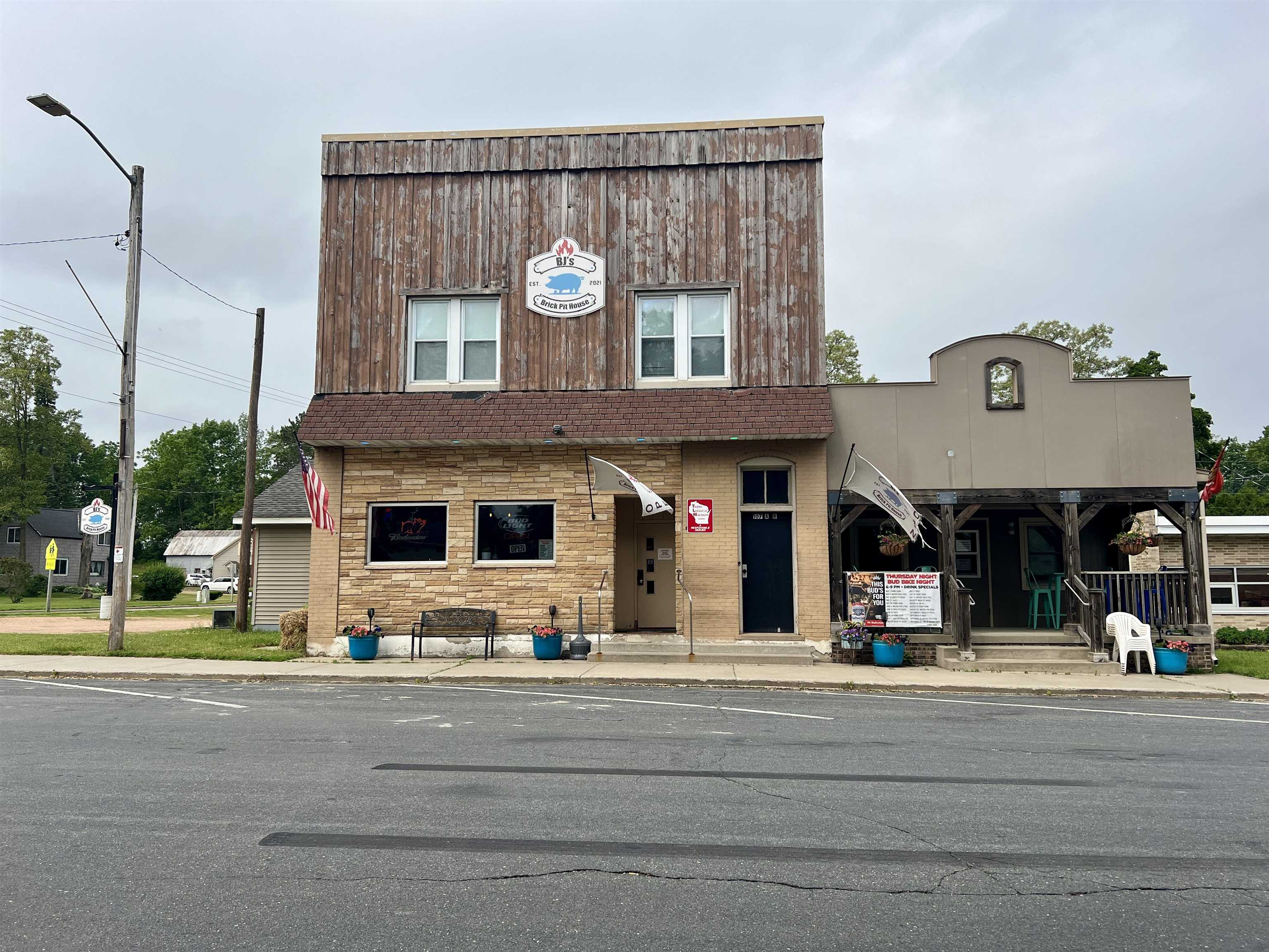 107 MAIN STREET NORTH