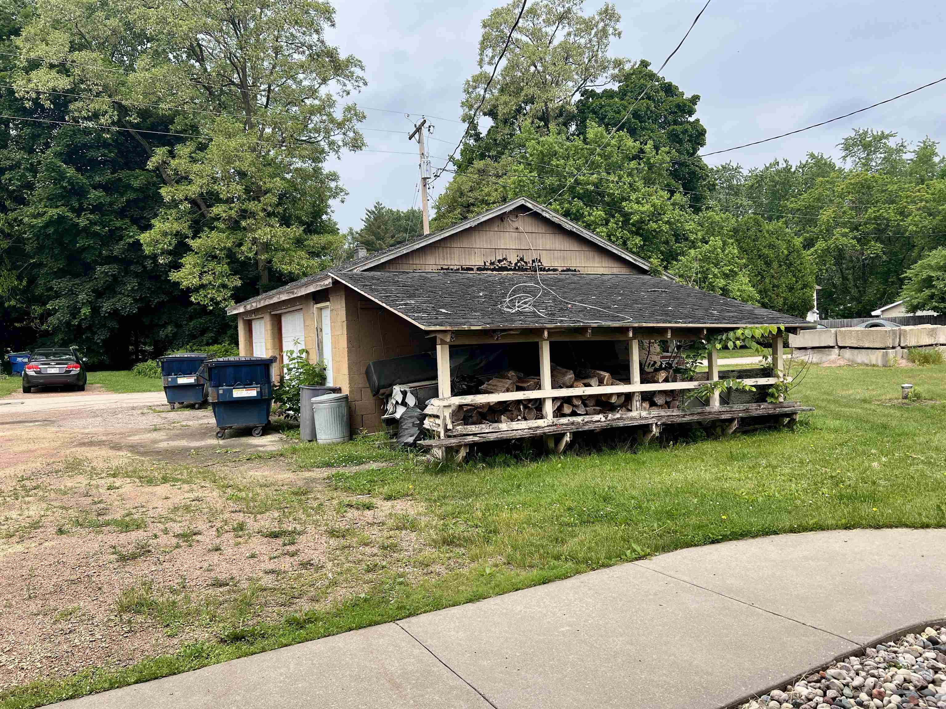 107 Main Street North Property Photo 2