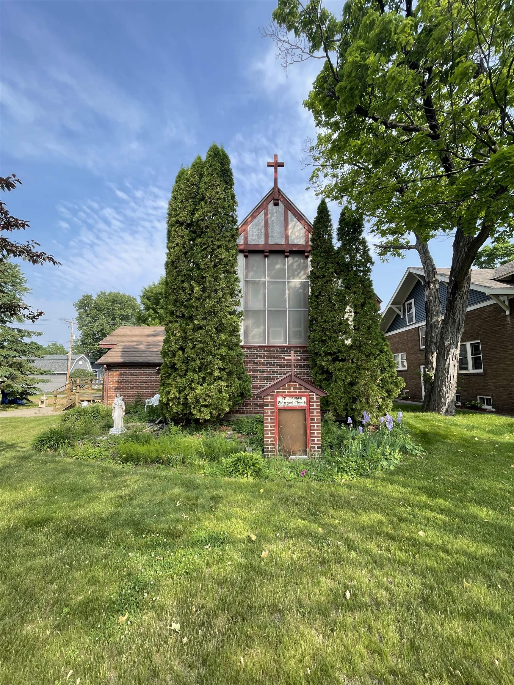 409 2nd Street Property Photo 1