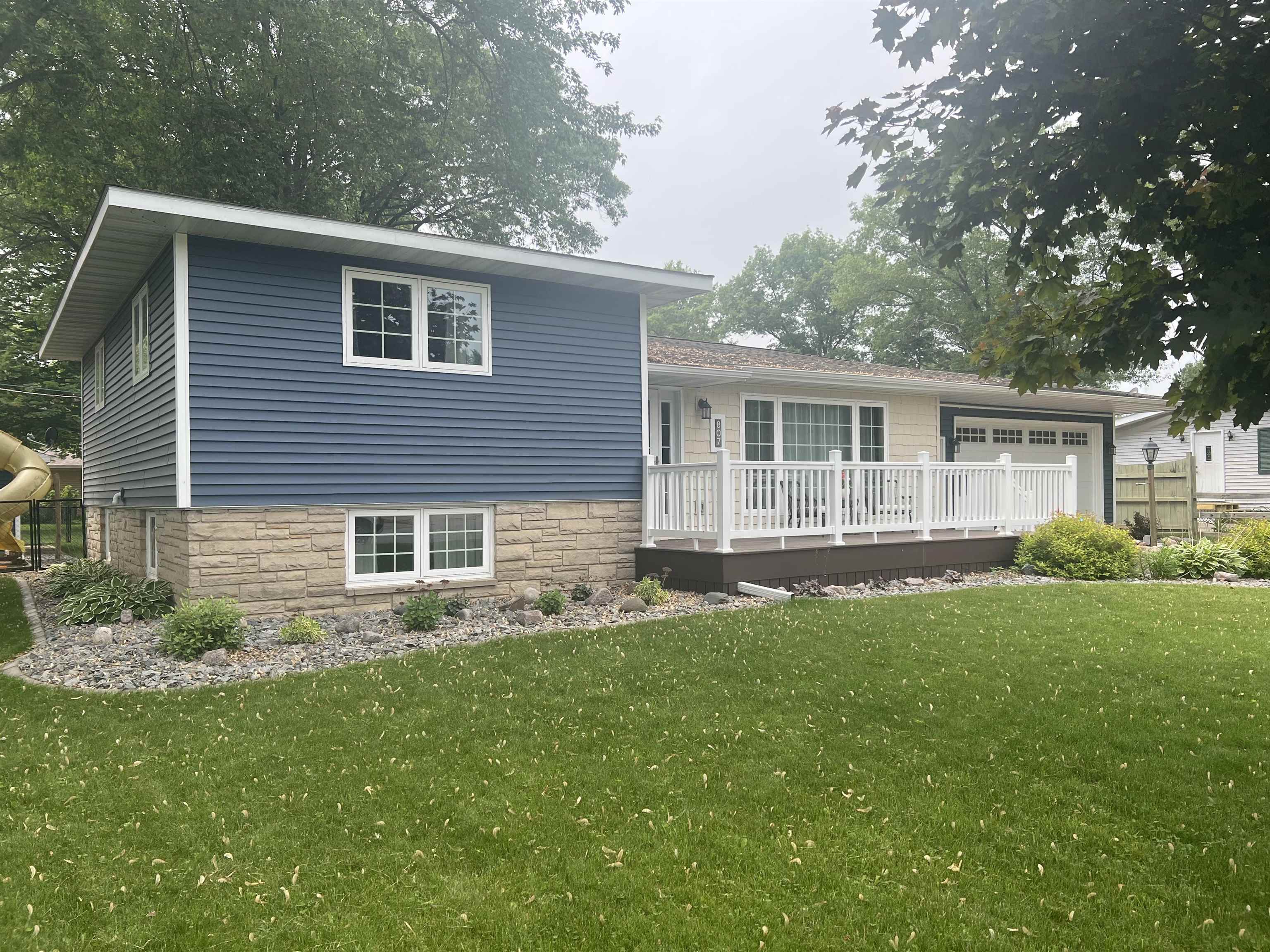 807 15th Street Property Photo 1