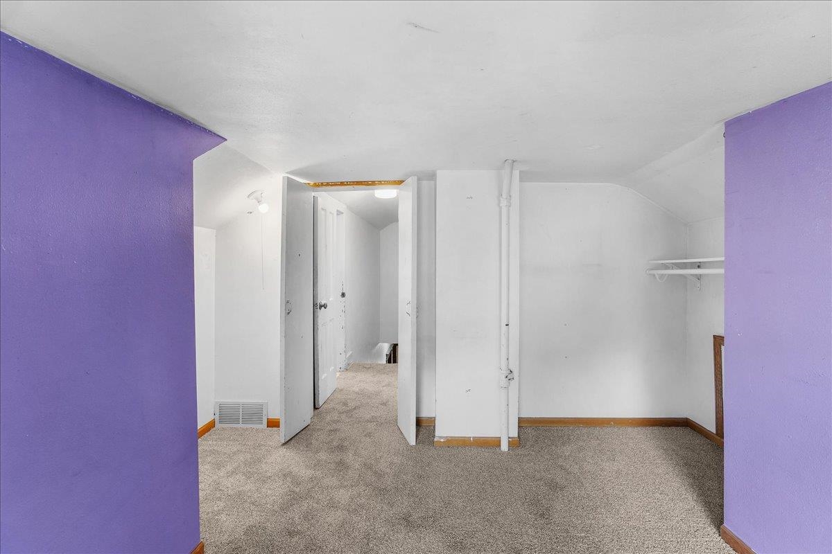 906 S Ash Avenue Property Photo 20