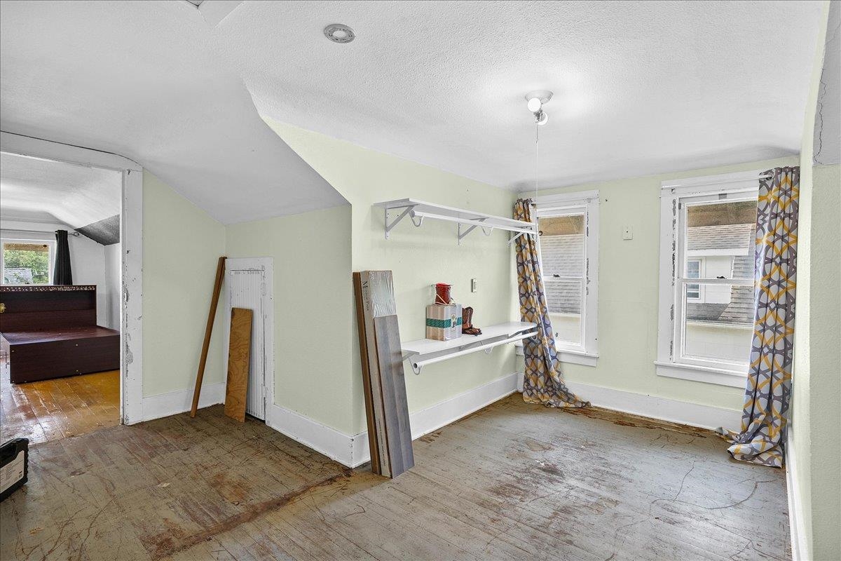 906 S Ash Avenue Property Photo 23