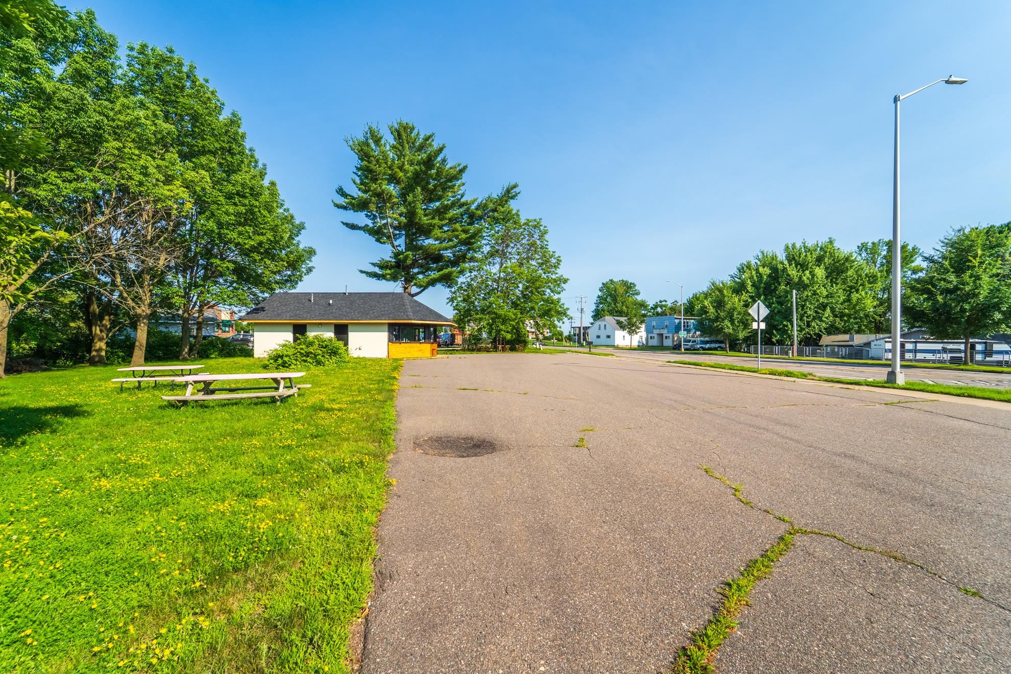 1707 Merrill Avenue Property Photo 10