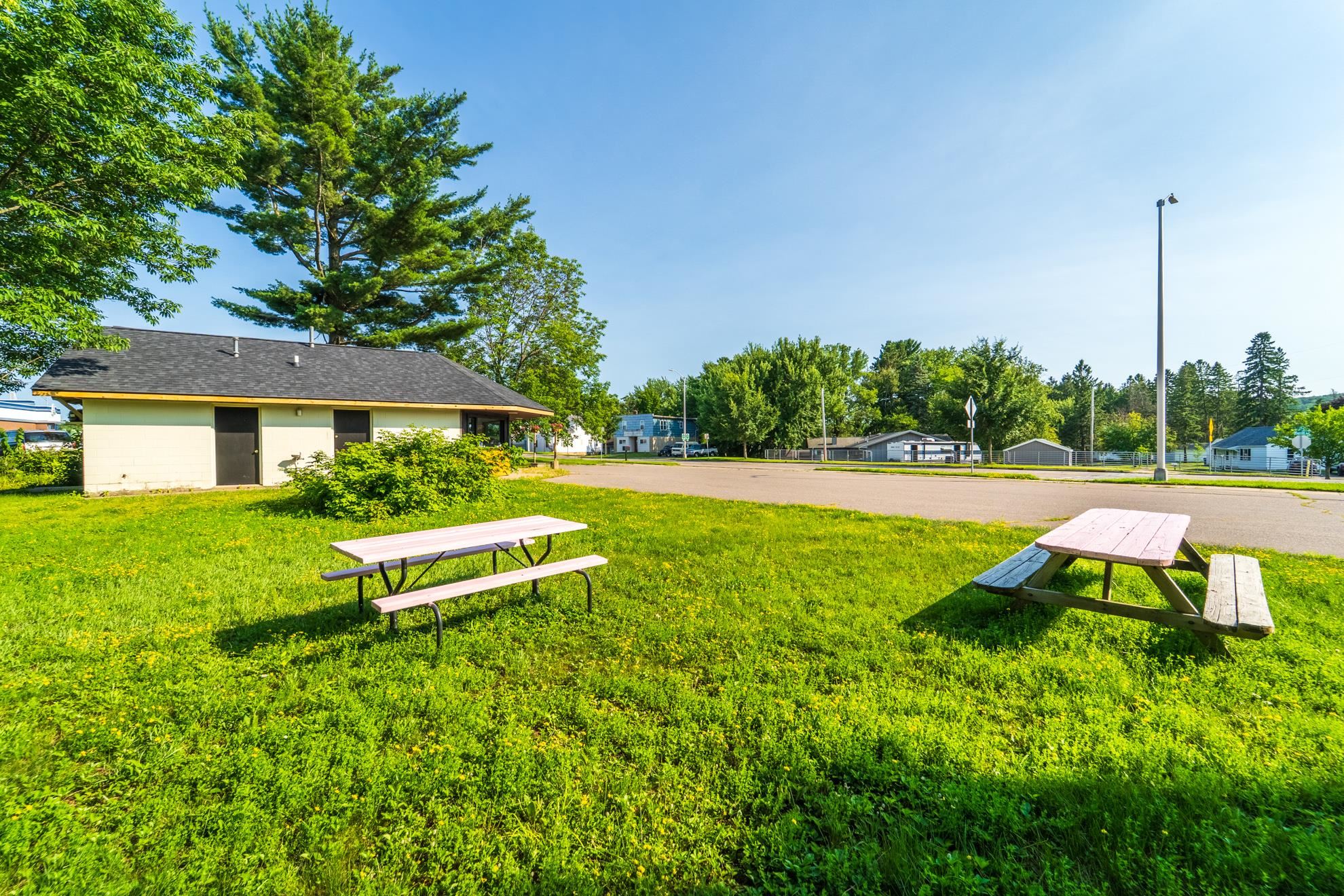 1707 Merrill Avenue Property Photo 11