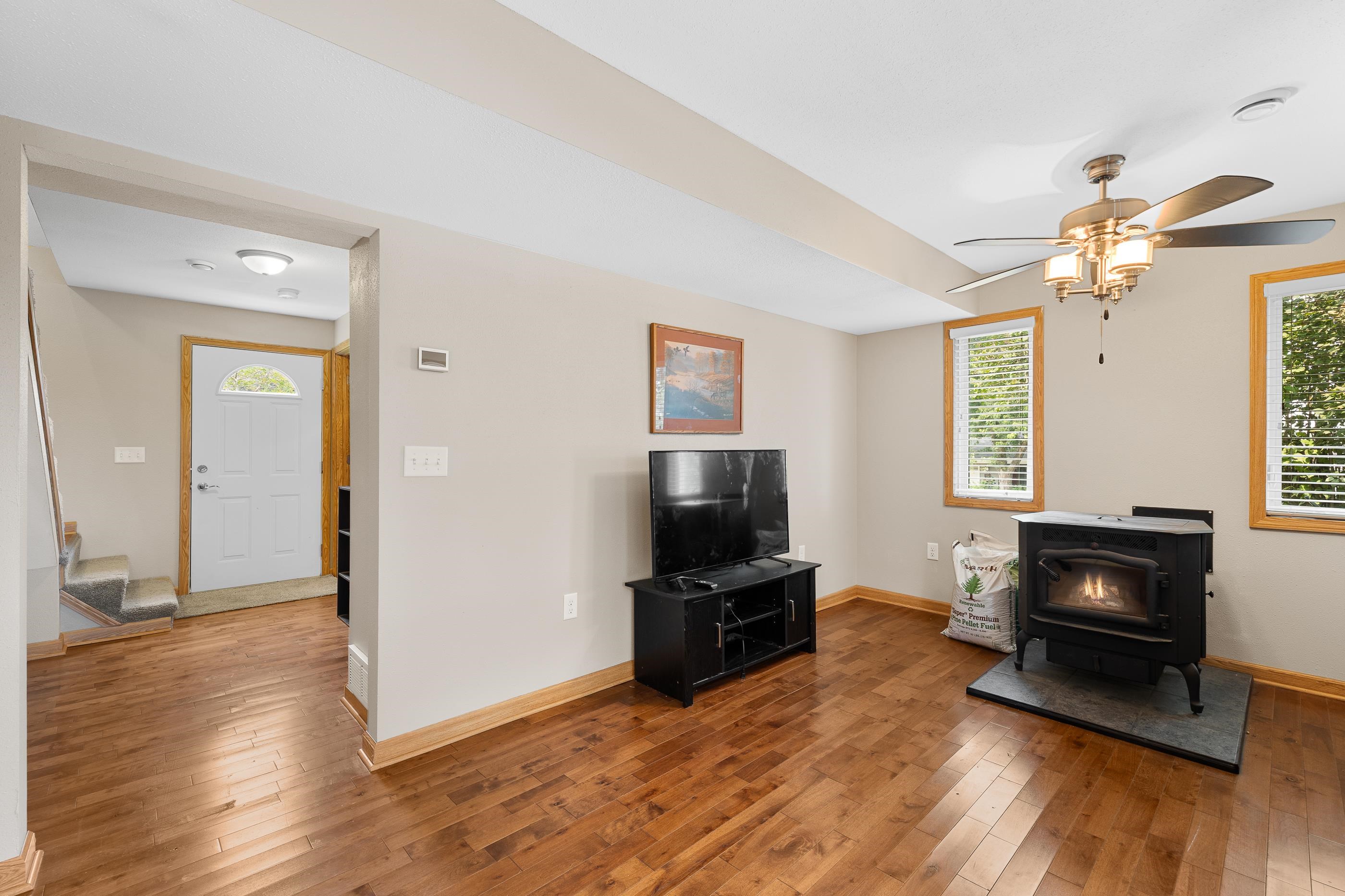 801 Hemlock Street Property Photo 7