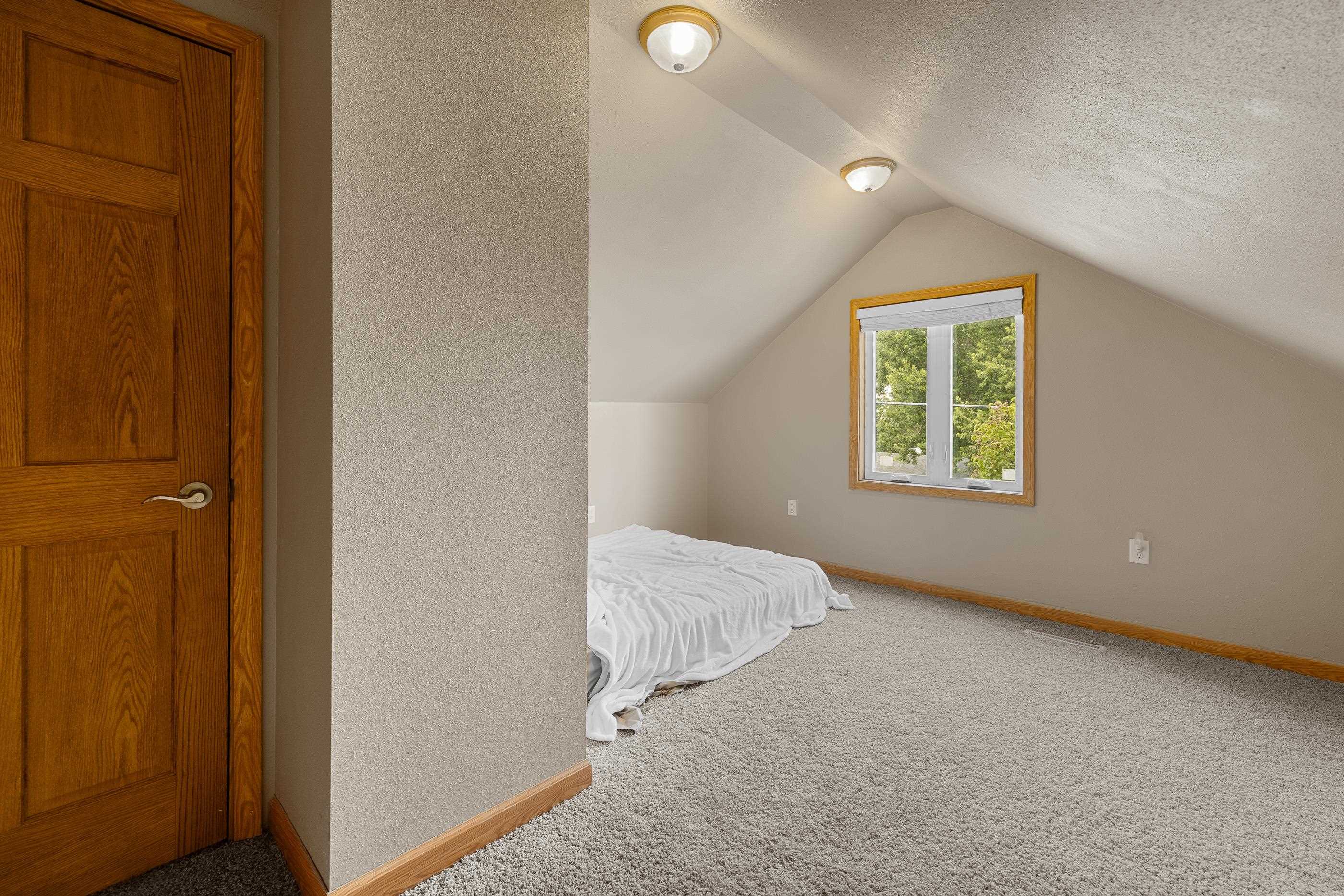 801 Hemlock Street Property Photo 24