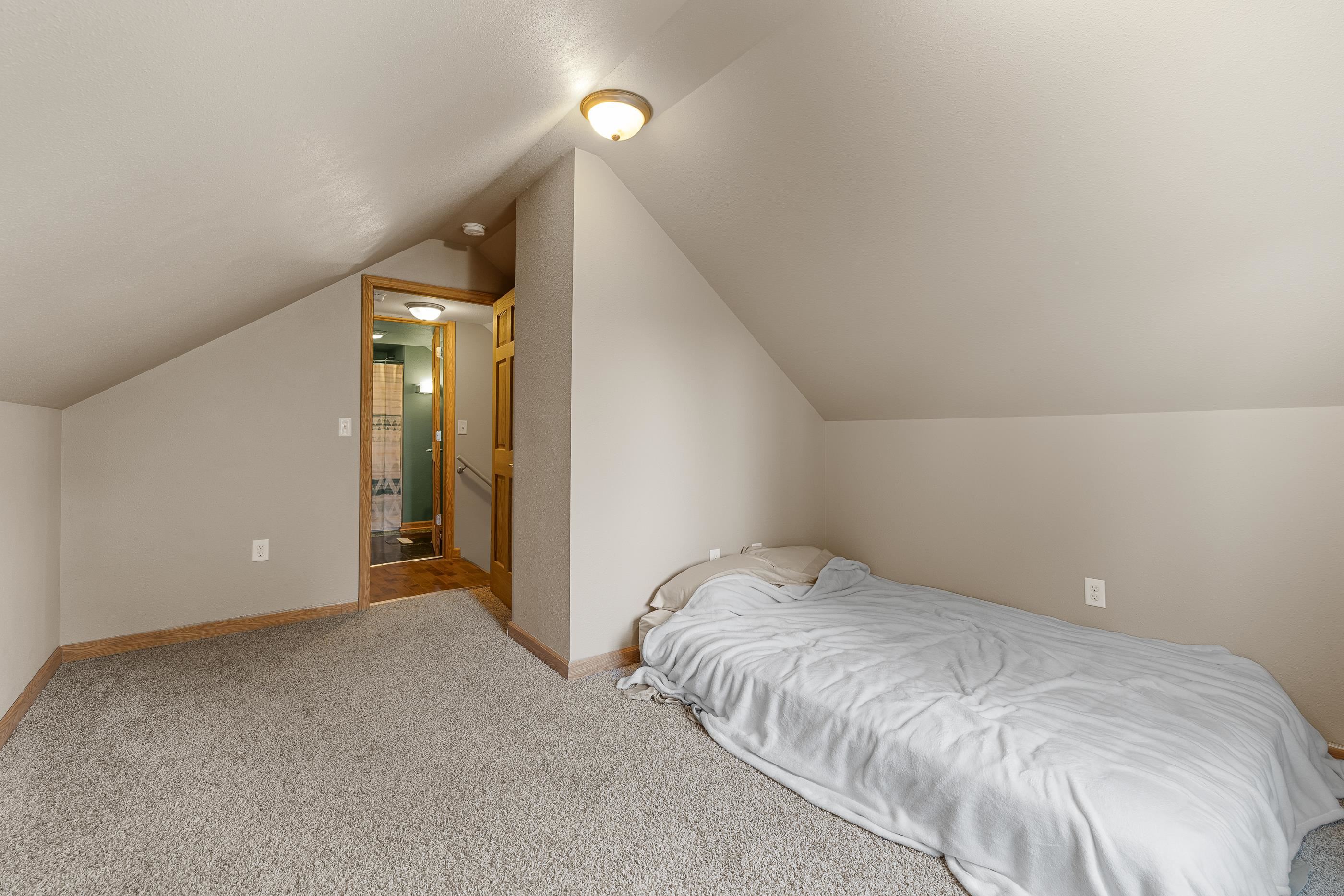 801 Hemlock Street Property Photo 26