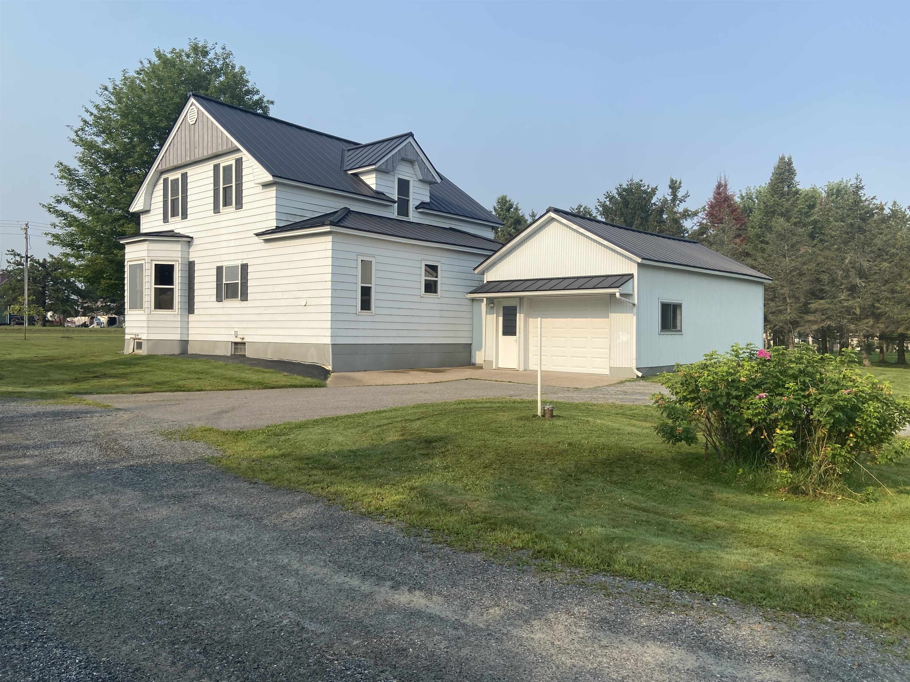 4754 W Stetson Avenue Property Photo 2