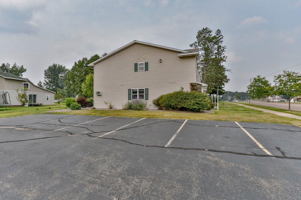 306 N Sales Street Property Photo 3