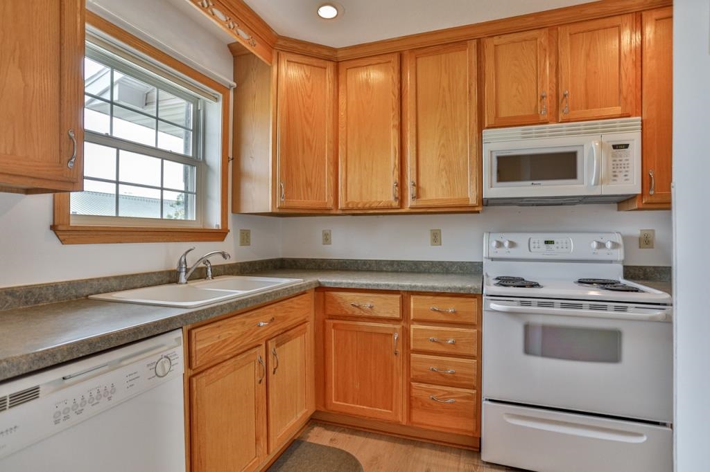 306 N Sales Street Property Photo 7