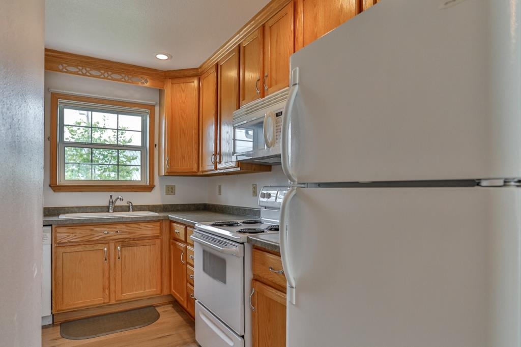 306 N Sales Street Property Photo 10