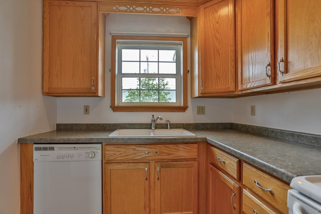 306 N Sales Street Property Photo 11