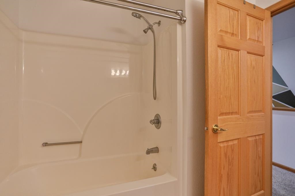 306 N Sales Street Property Photo 25