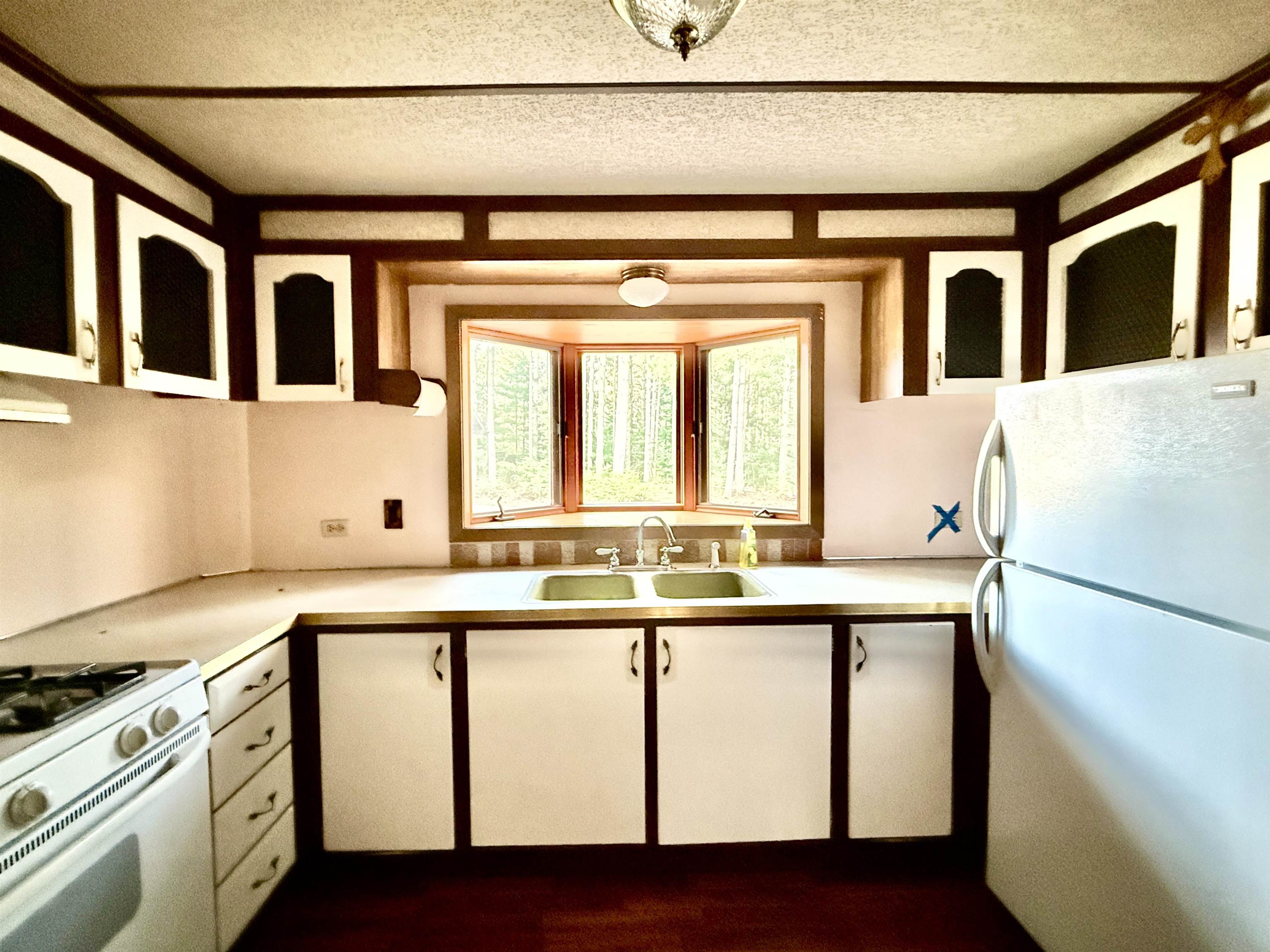 N2269 Whispering Circle Property Photo 6