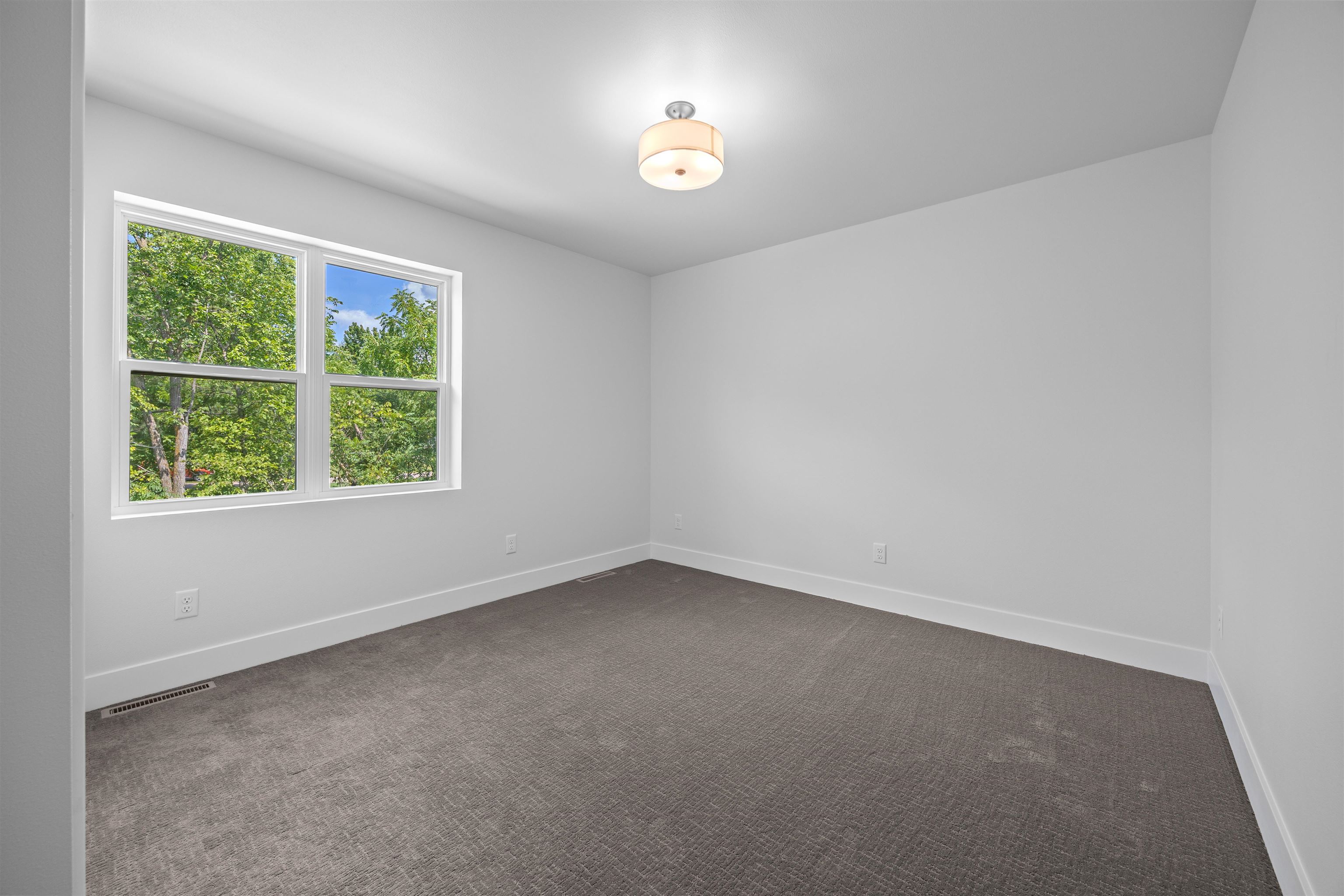 350 Roark Way Property Photo 35